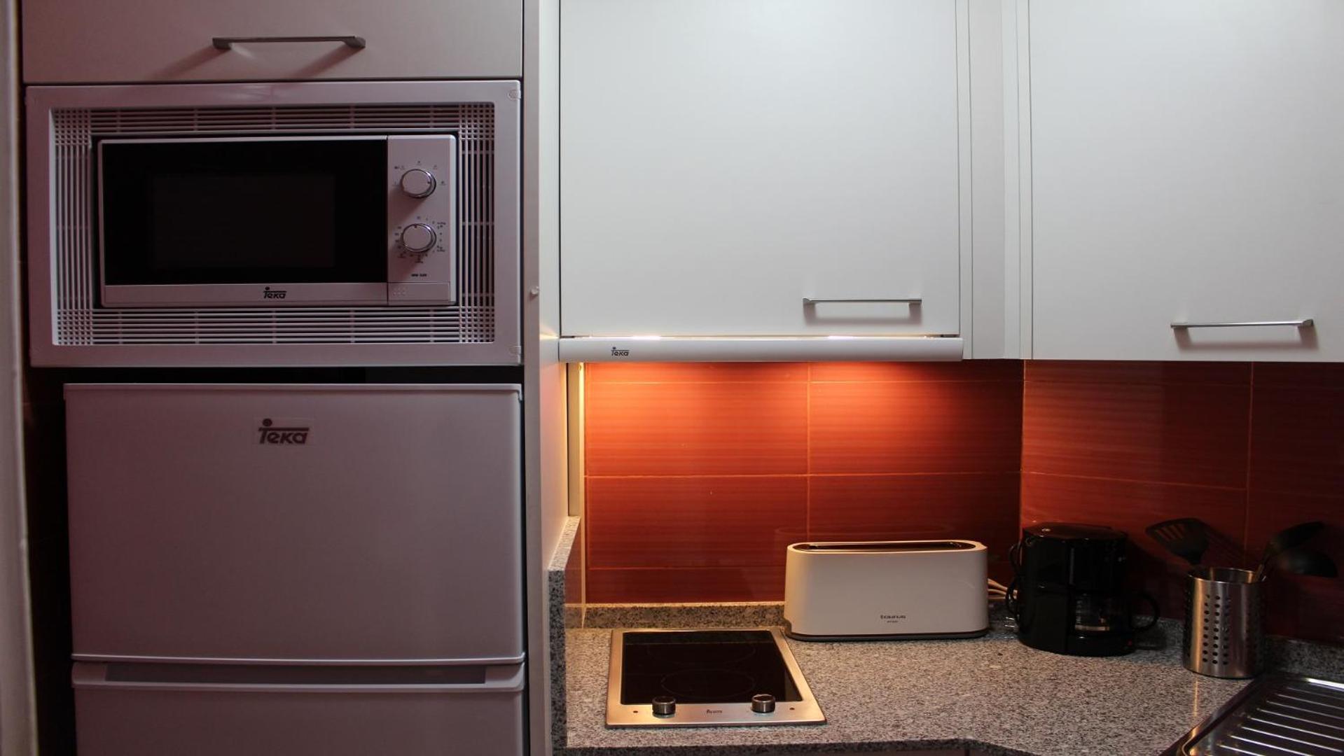 One-Bedroom Apartment - Photo 19