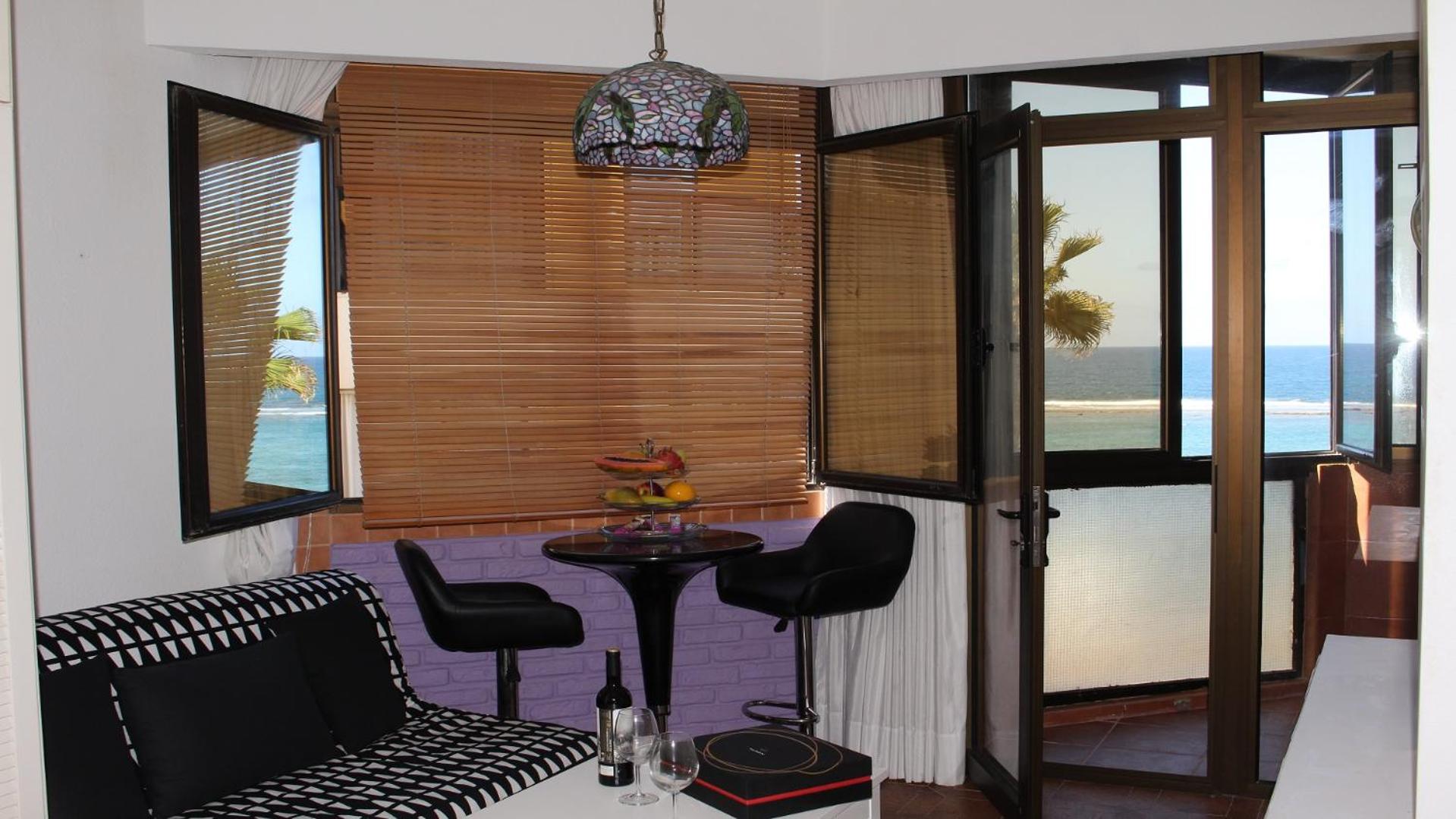 One-Bedroom Apartment - Photo 7