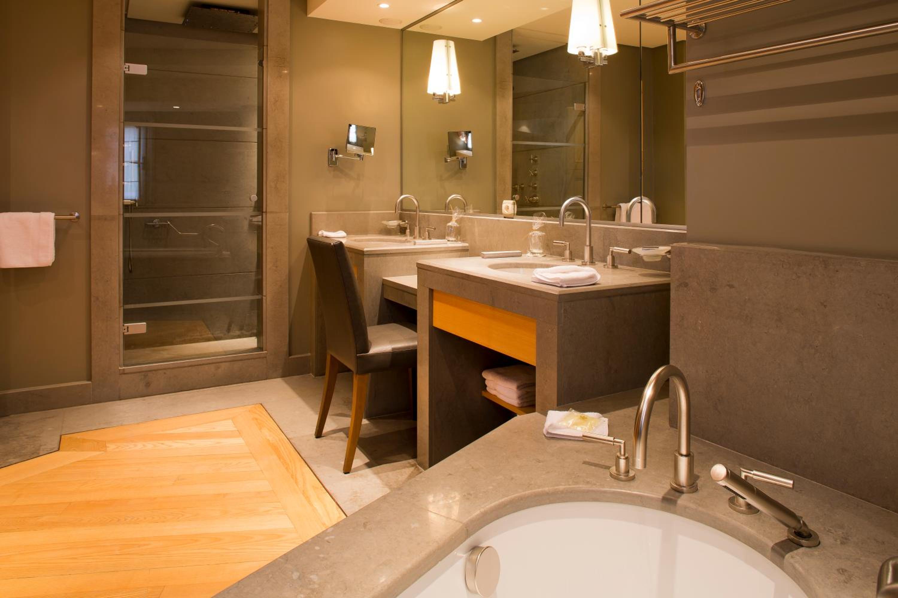 Apartment - Photo 4