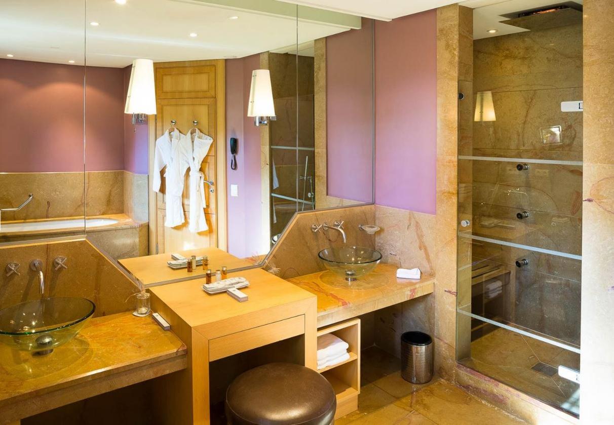 Prestige Suite - Photo 3