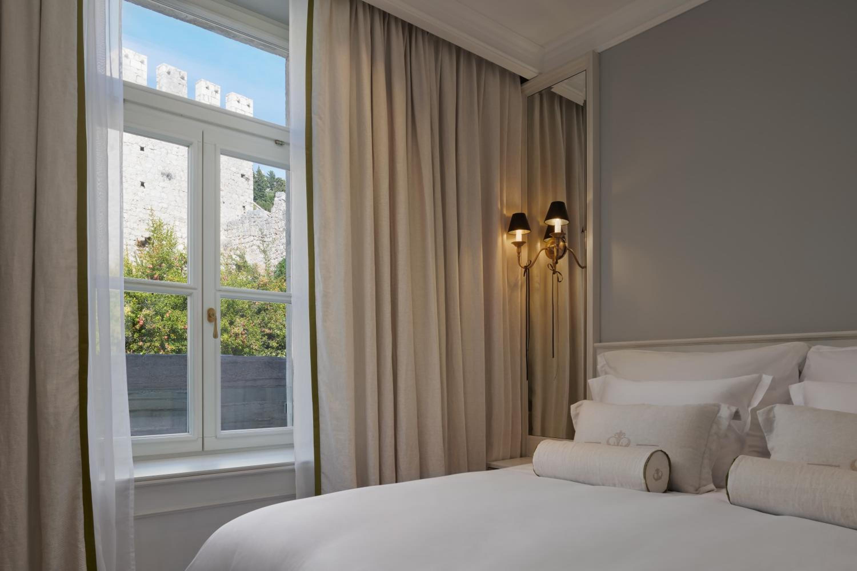 Premium Room - Photo 3