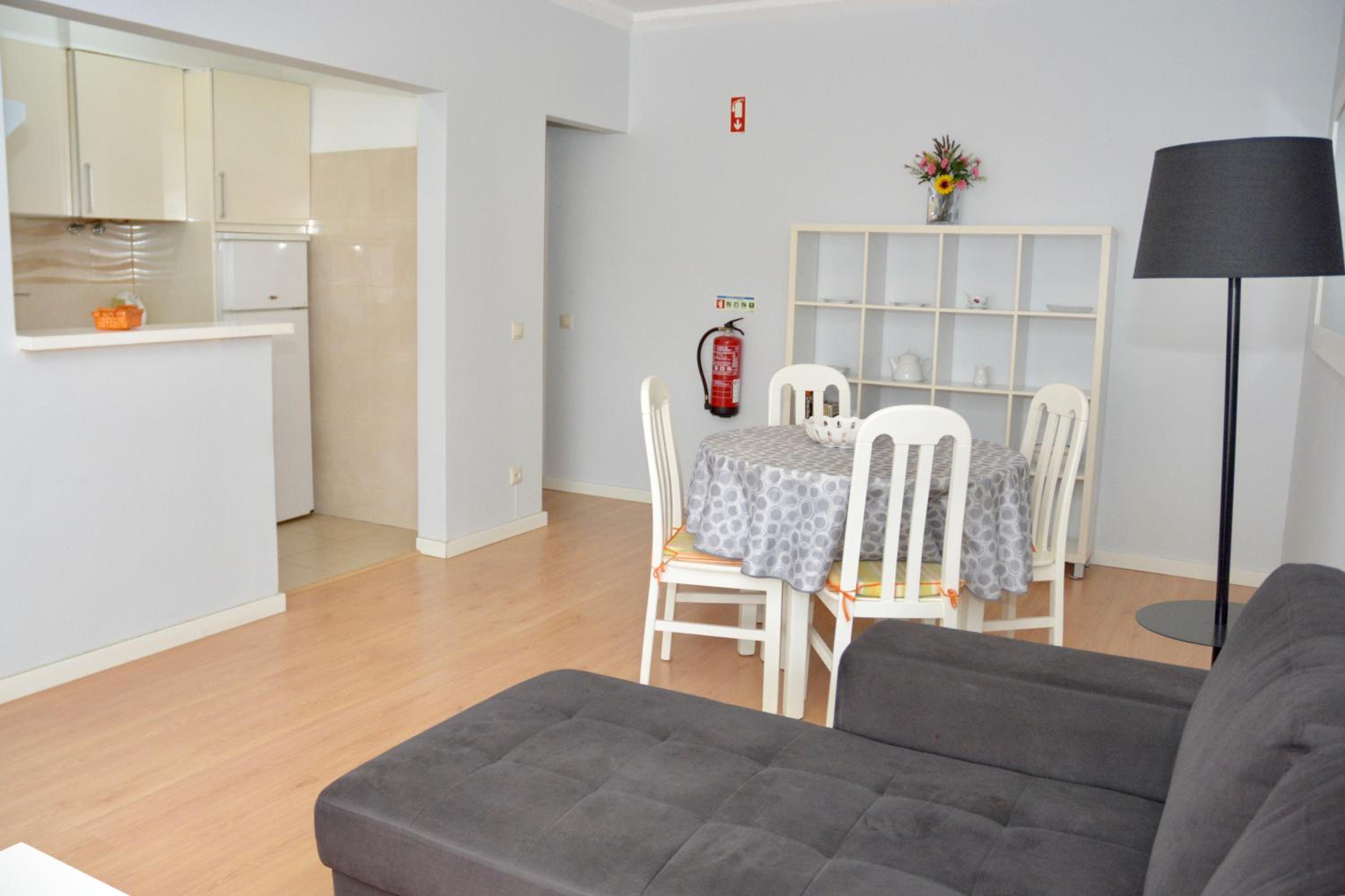 Premium One-Bedroom Apartment - Photo 13