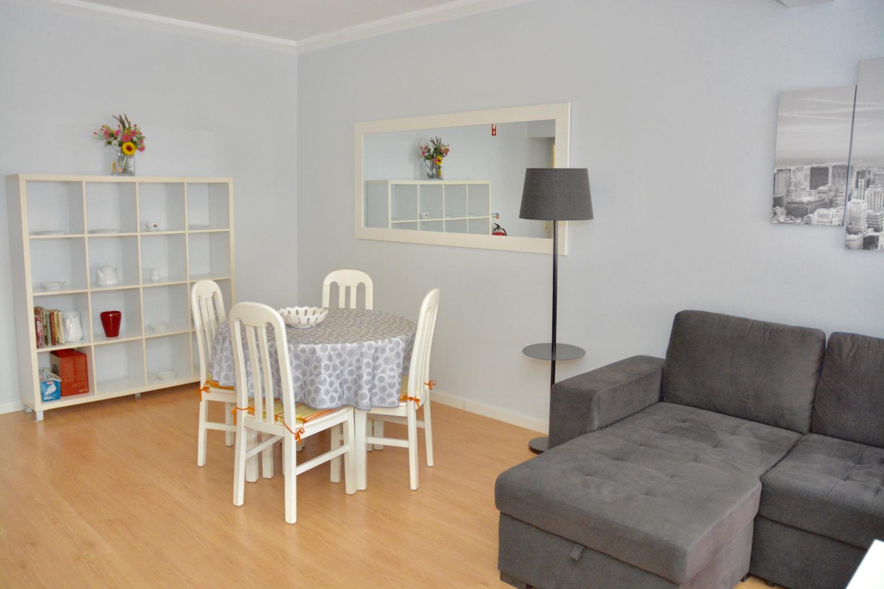 Premium One-Bedroom Apartment - Photo 5