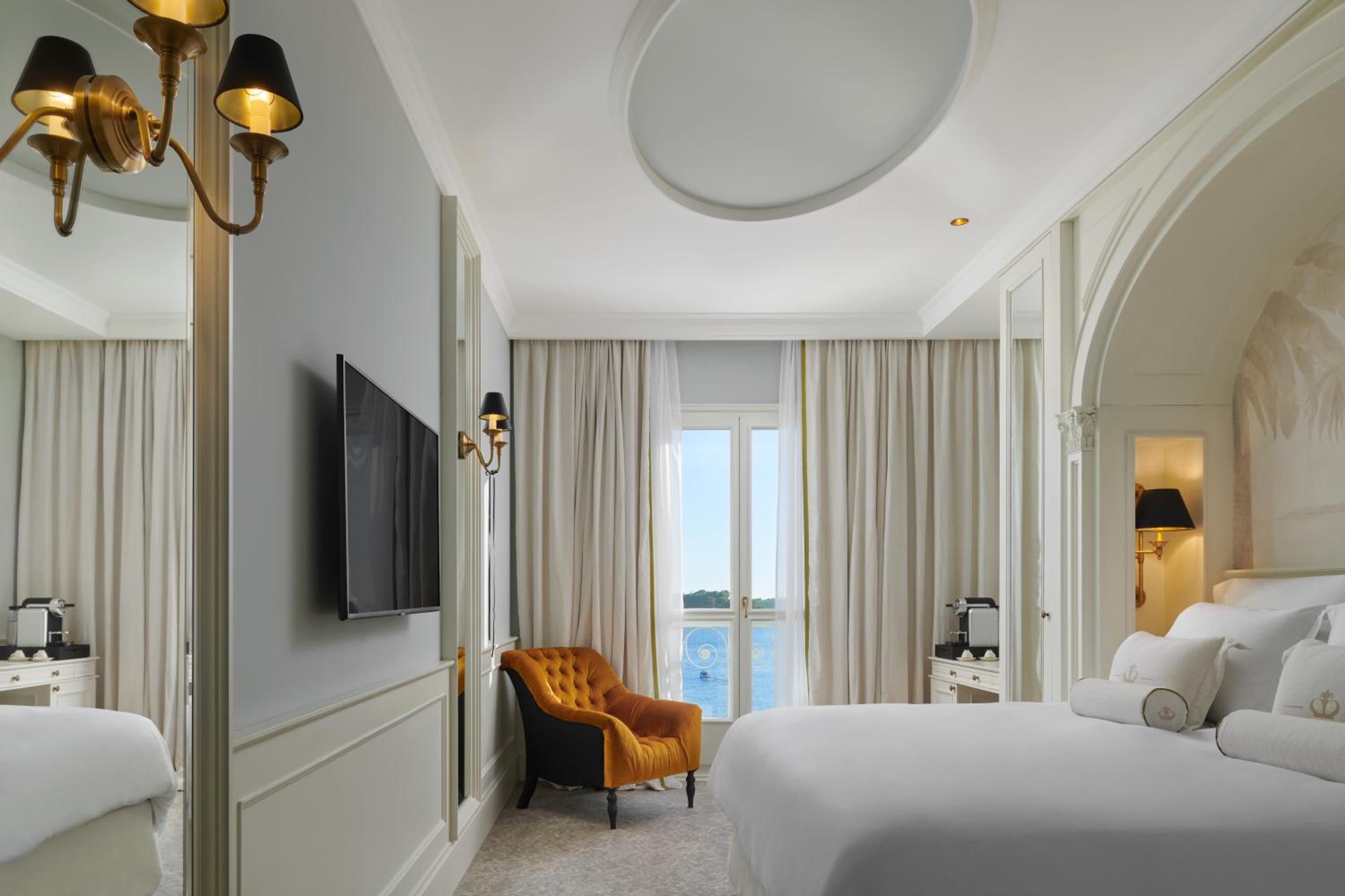 Premium Double or Twin Room with Sea View - Photo 1