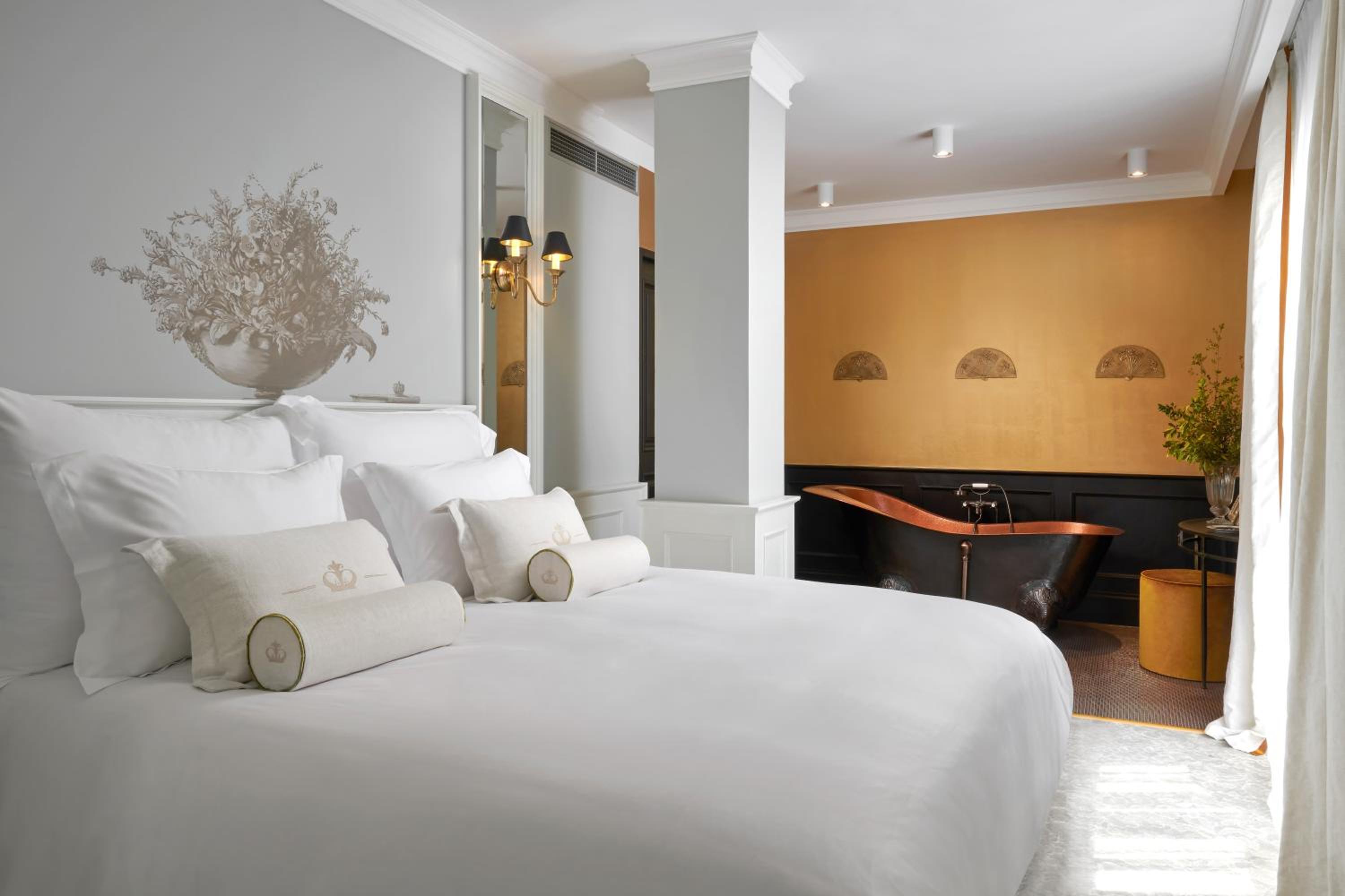 Imperial Suite with Balcony and Sea View  - Photo 1