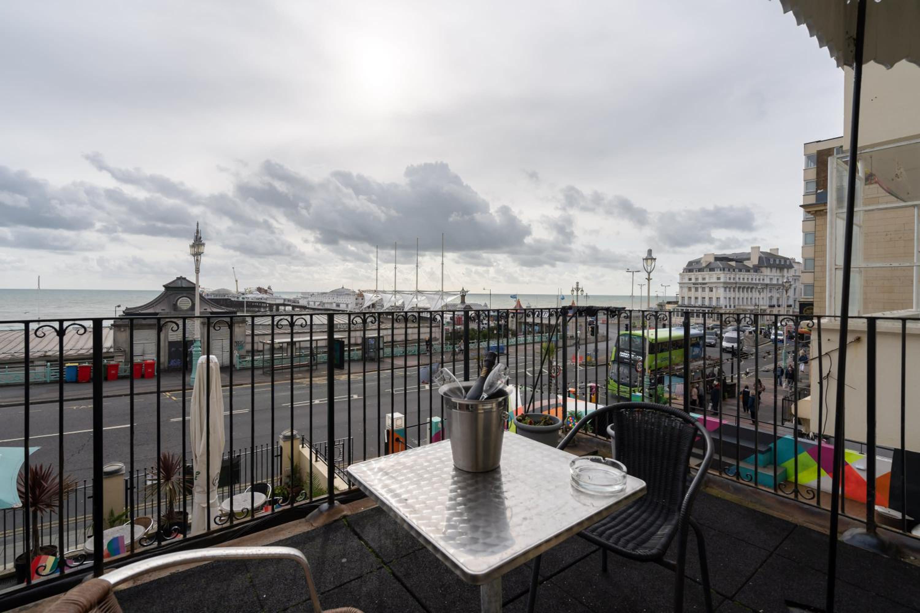 Boutique Double Room with Balcony and Sea View photo 2