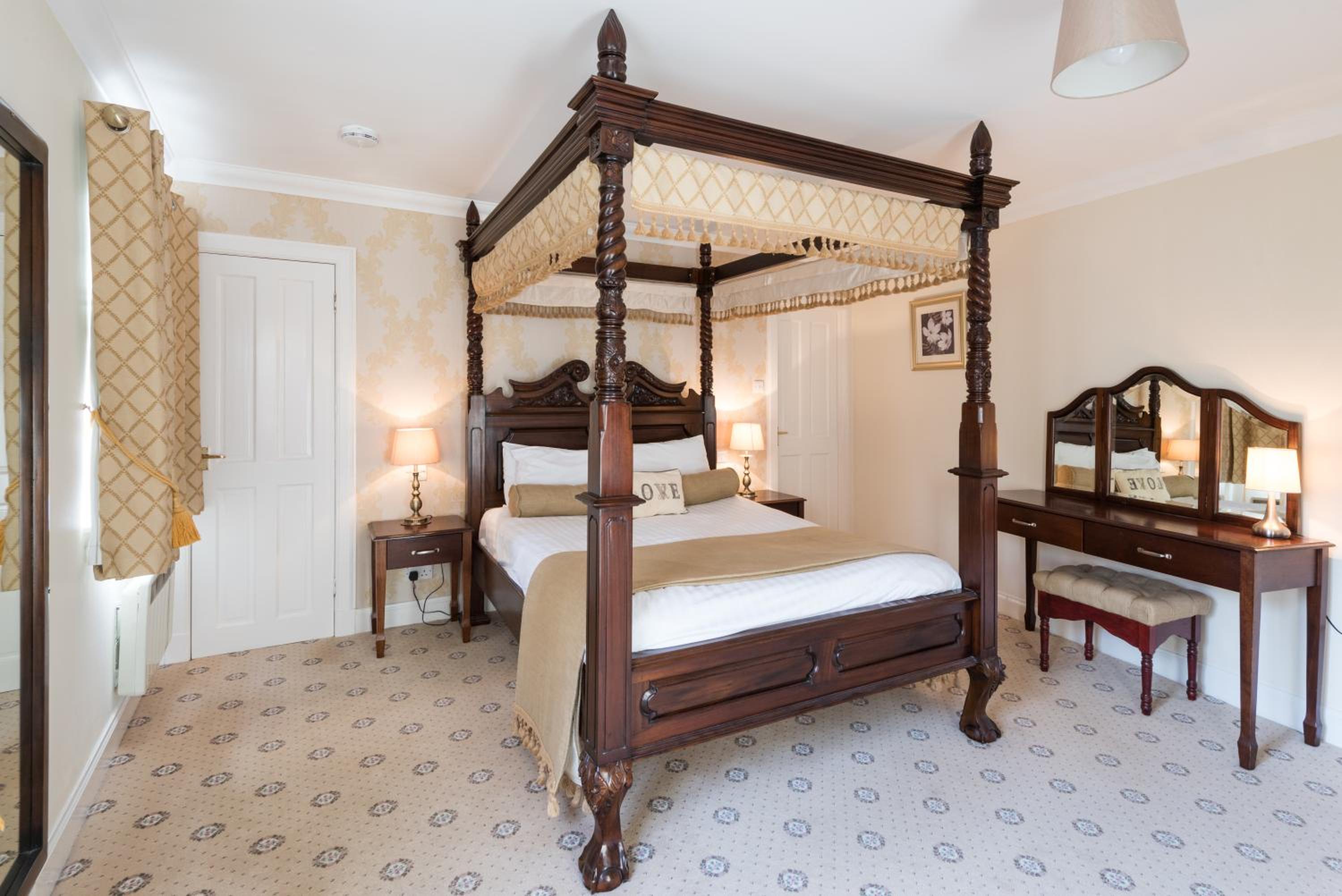 One Bedroom Lodge