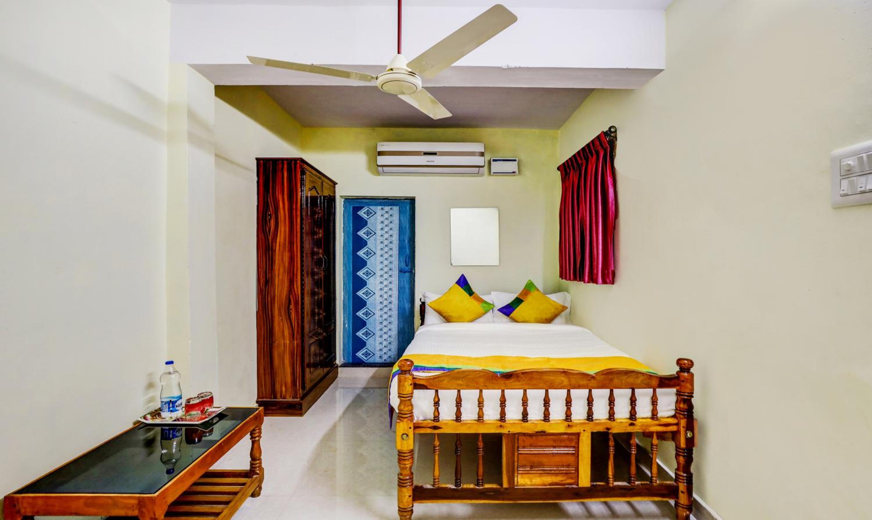Economy Double Room photo 3