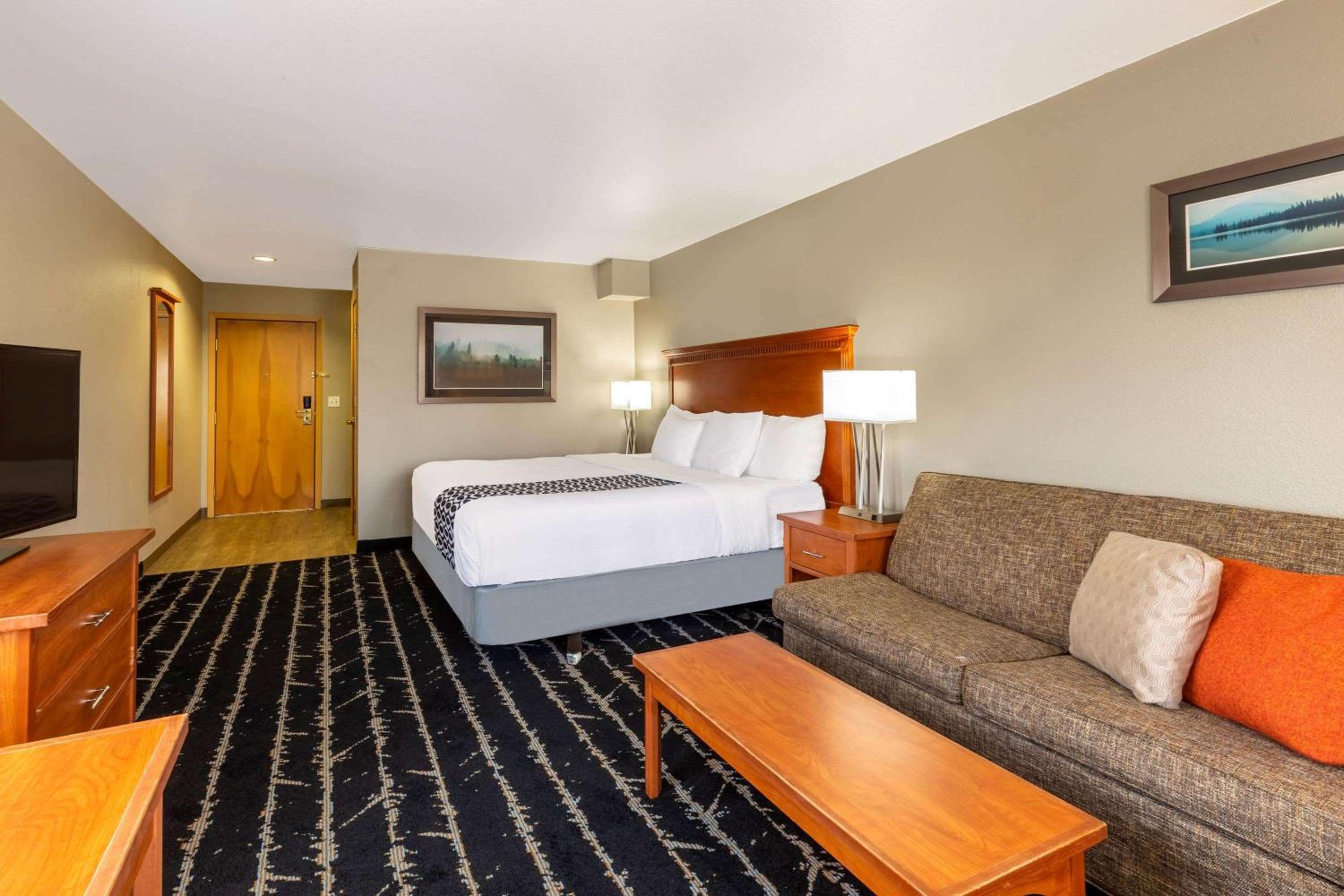 Executive King Room - Non-Smoking - Photo 1