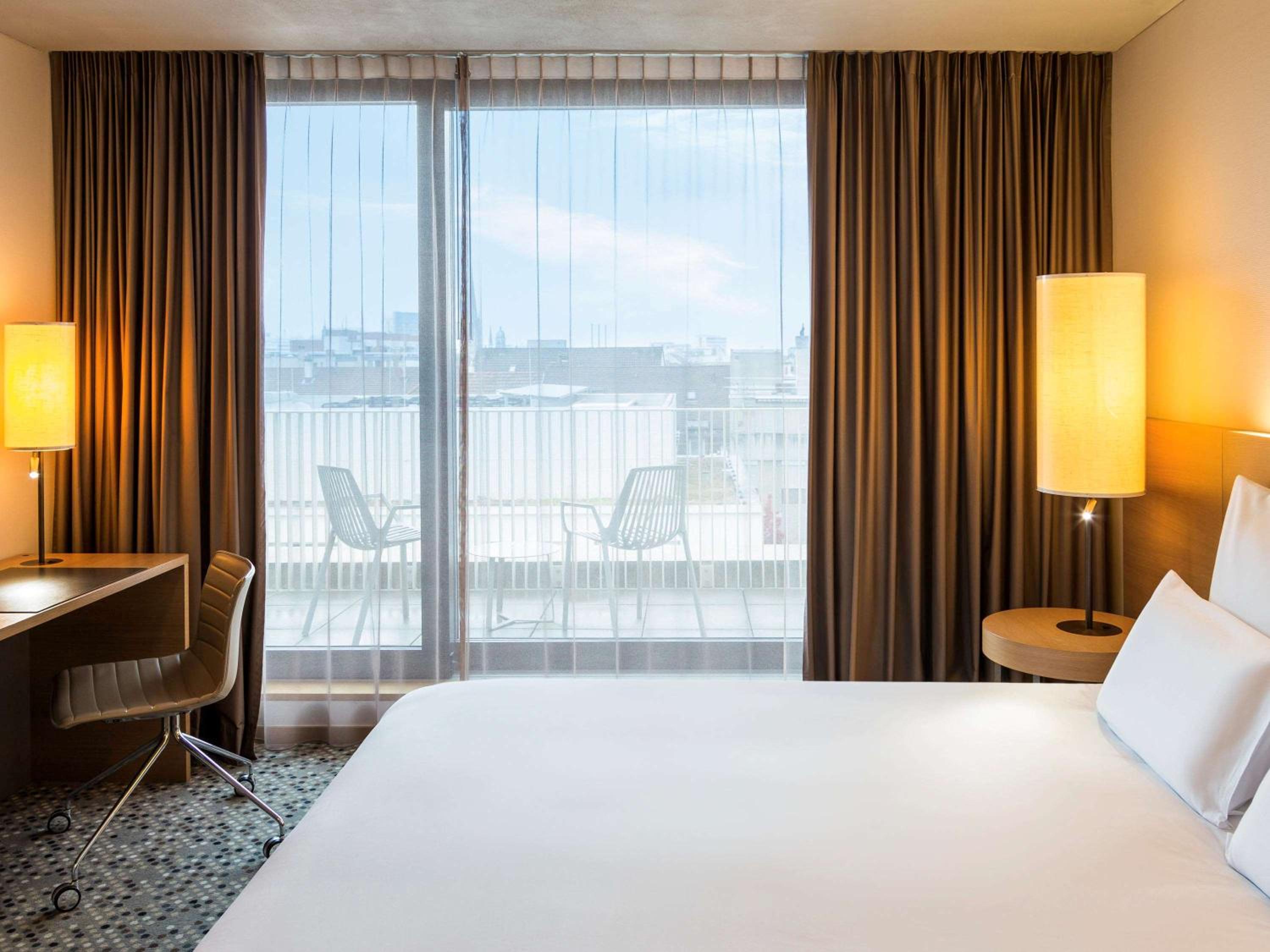 Classic Queen Room with Garden View - Photo 1