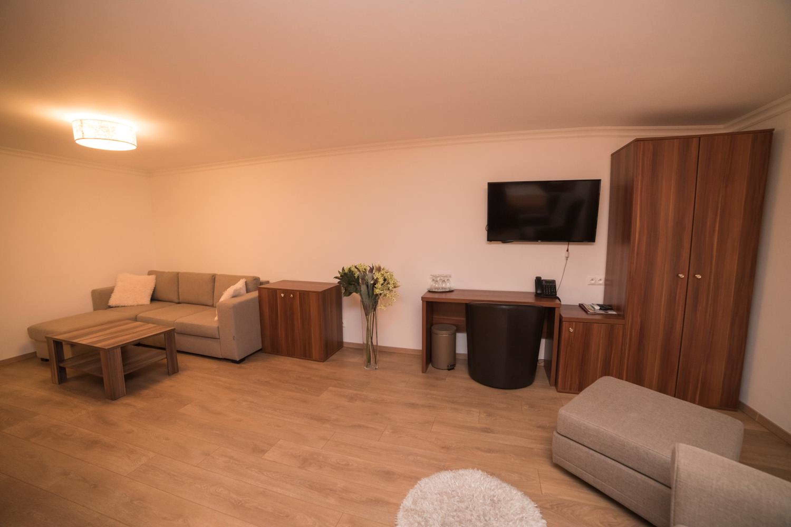 Deluxe Double Room - Photo 2