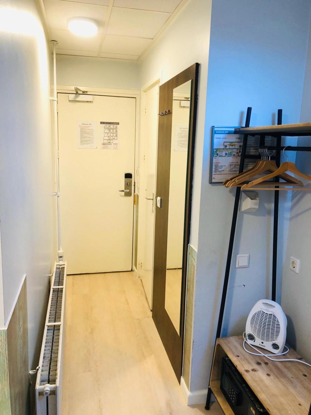 Single Room with Private Bathroom thumbnail 5