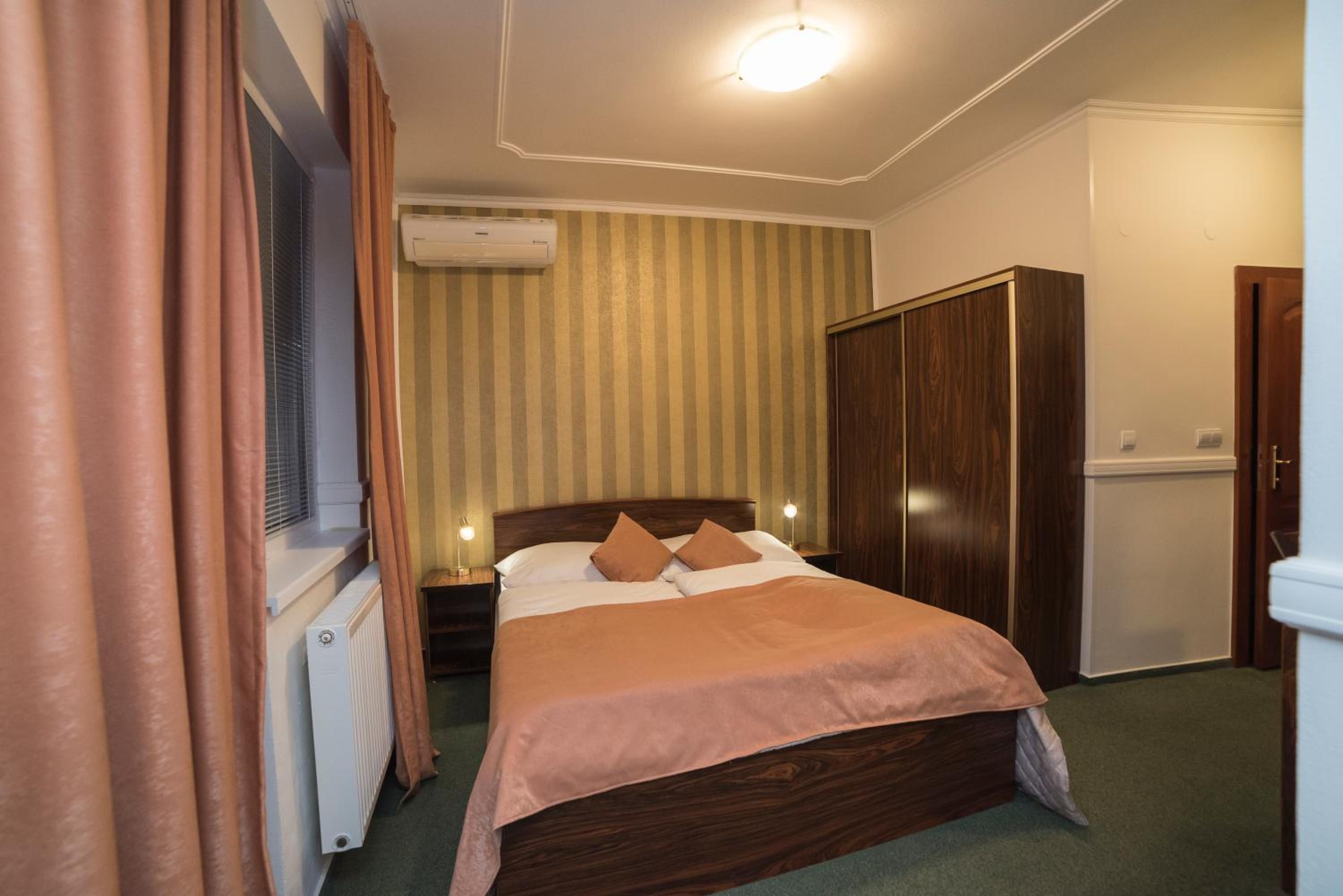 Deluxe Double Room - Photo 6