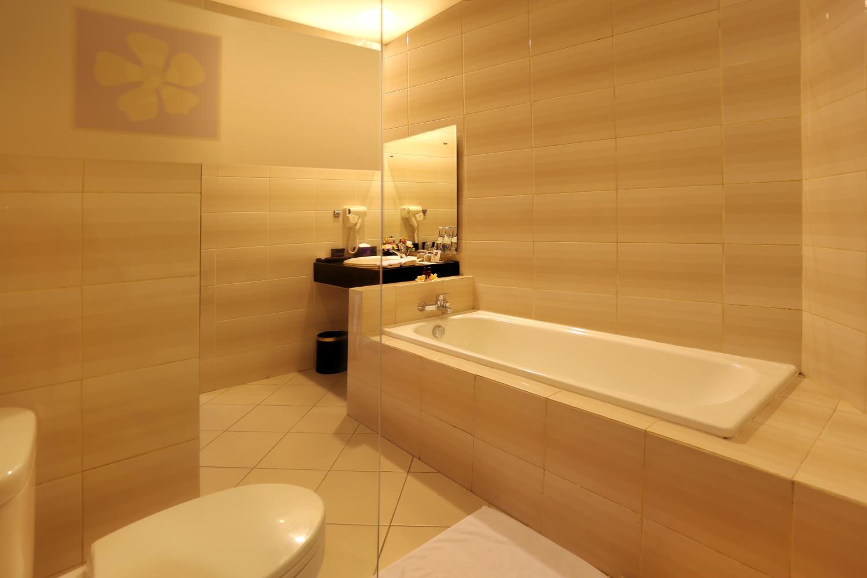Two-Bedroom Suite - Photo 6