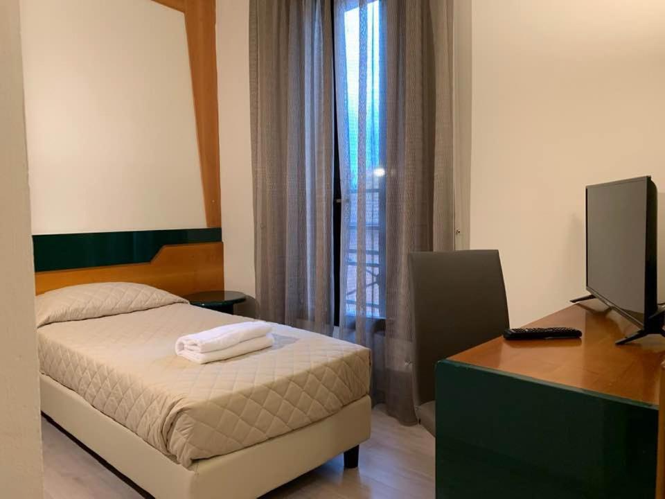 Single Room photo 1