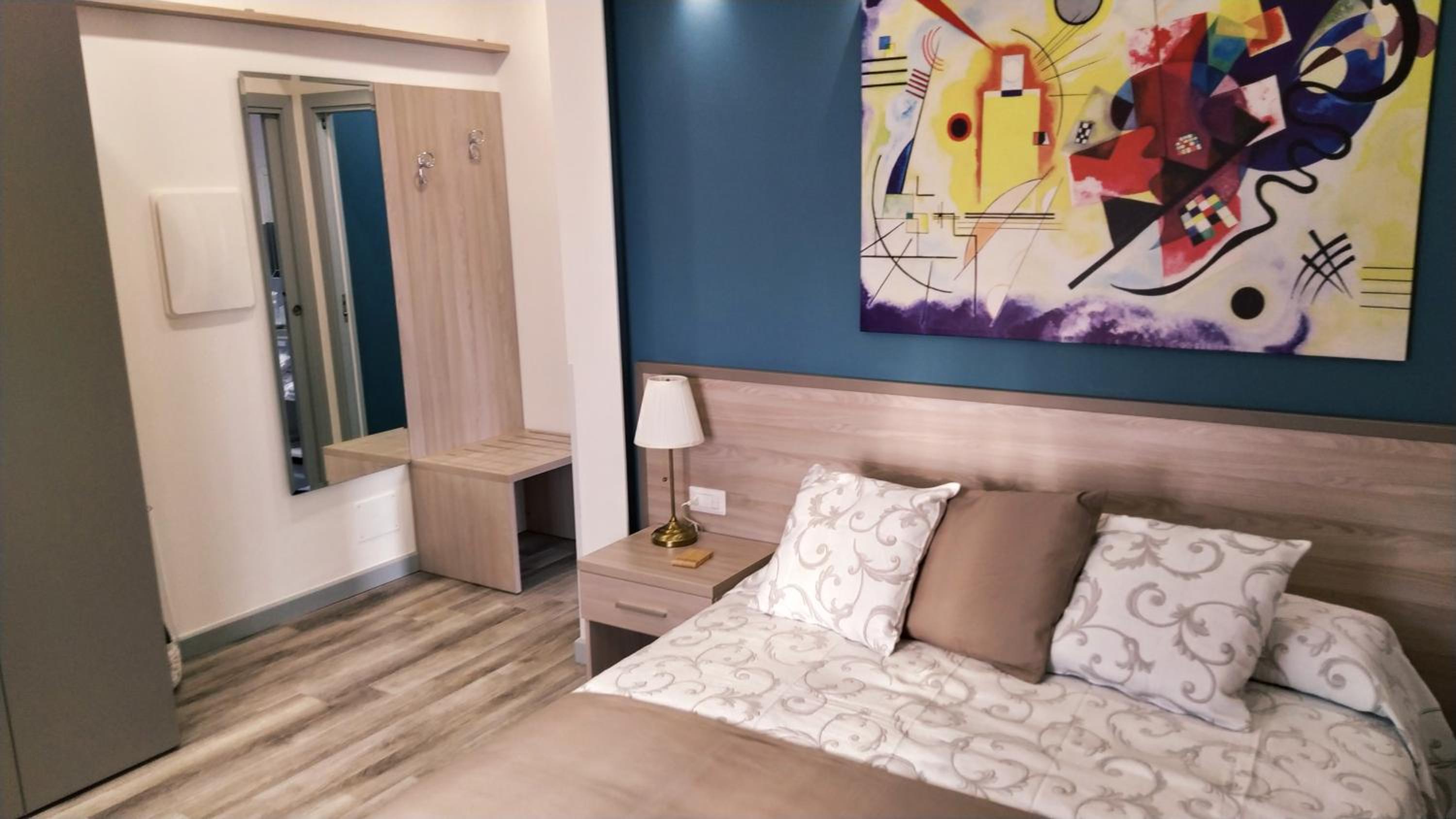 Deluxe Double Room with Side Sea View - Photo 50