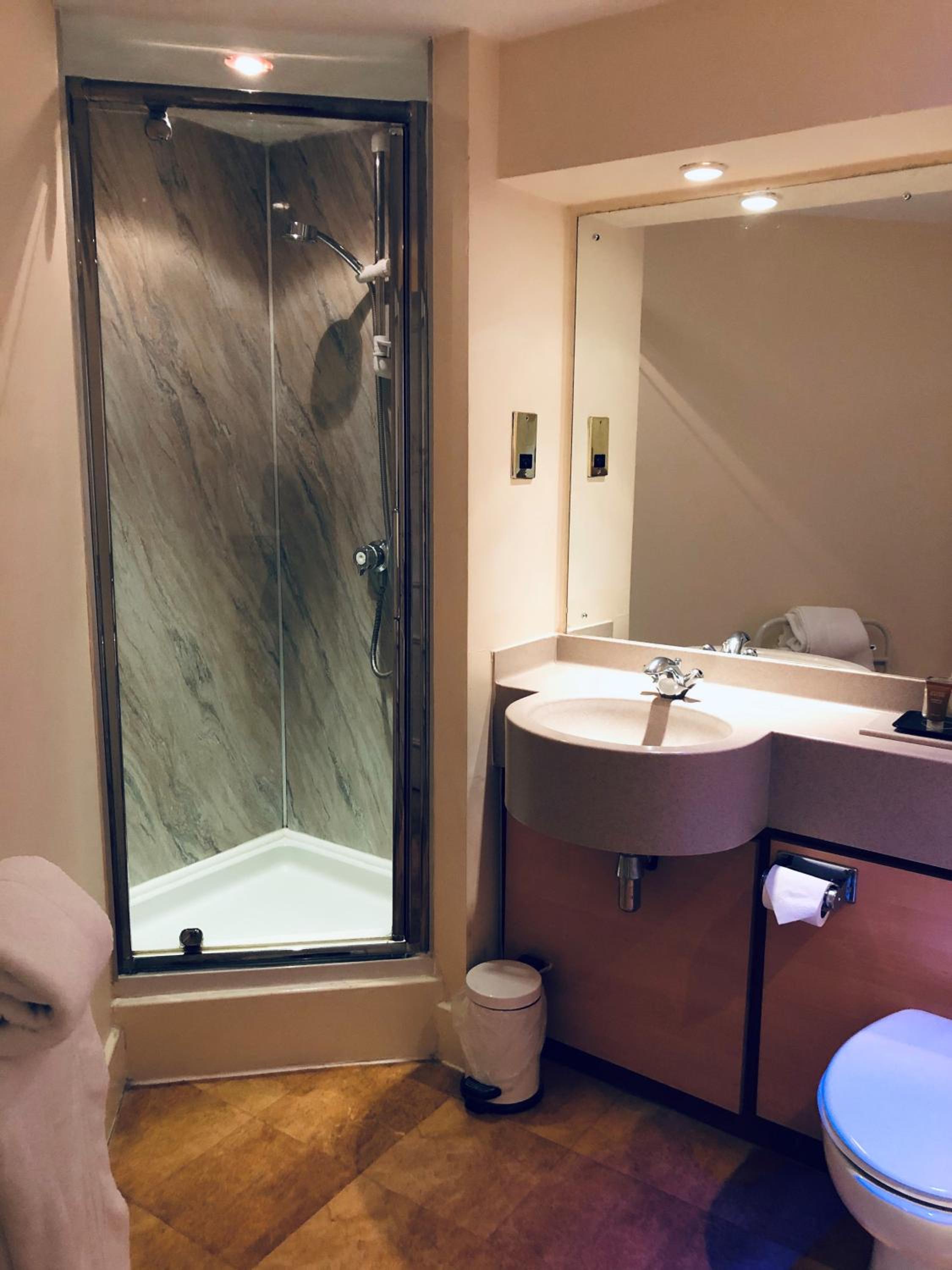 Superior Double or Twin Room - Photo 4