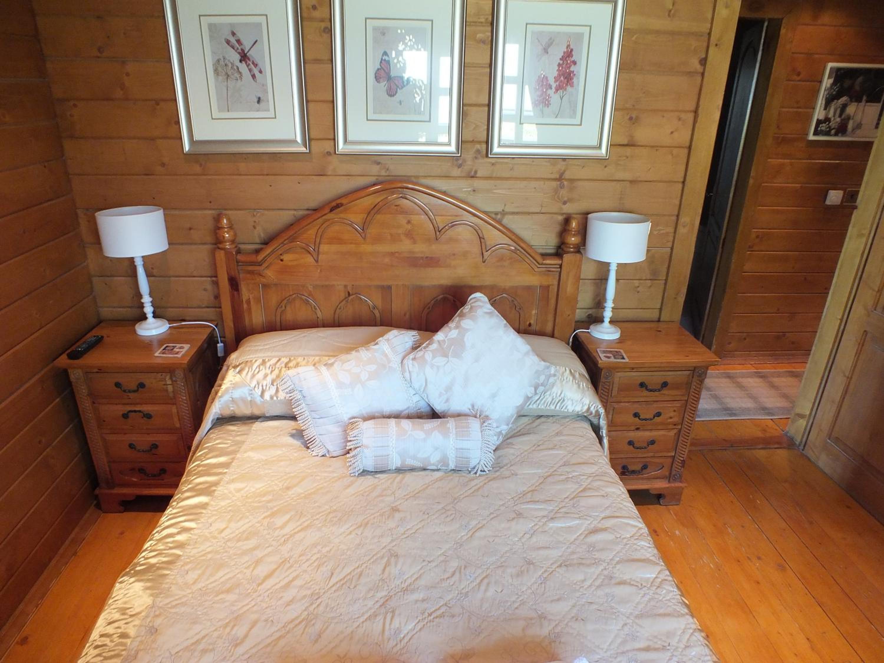 Three-Bedroom House photo 1