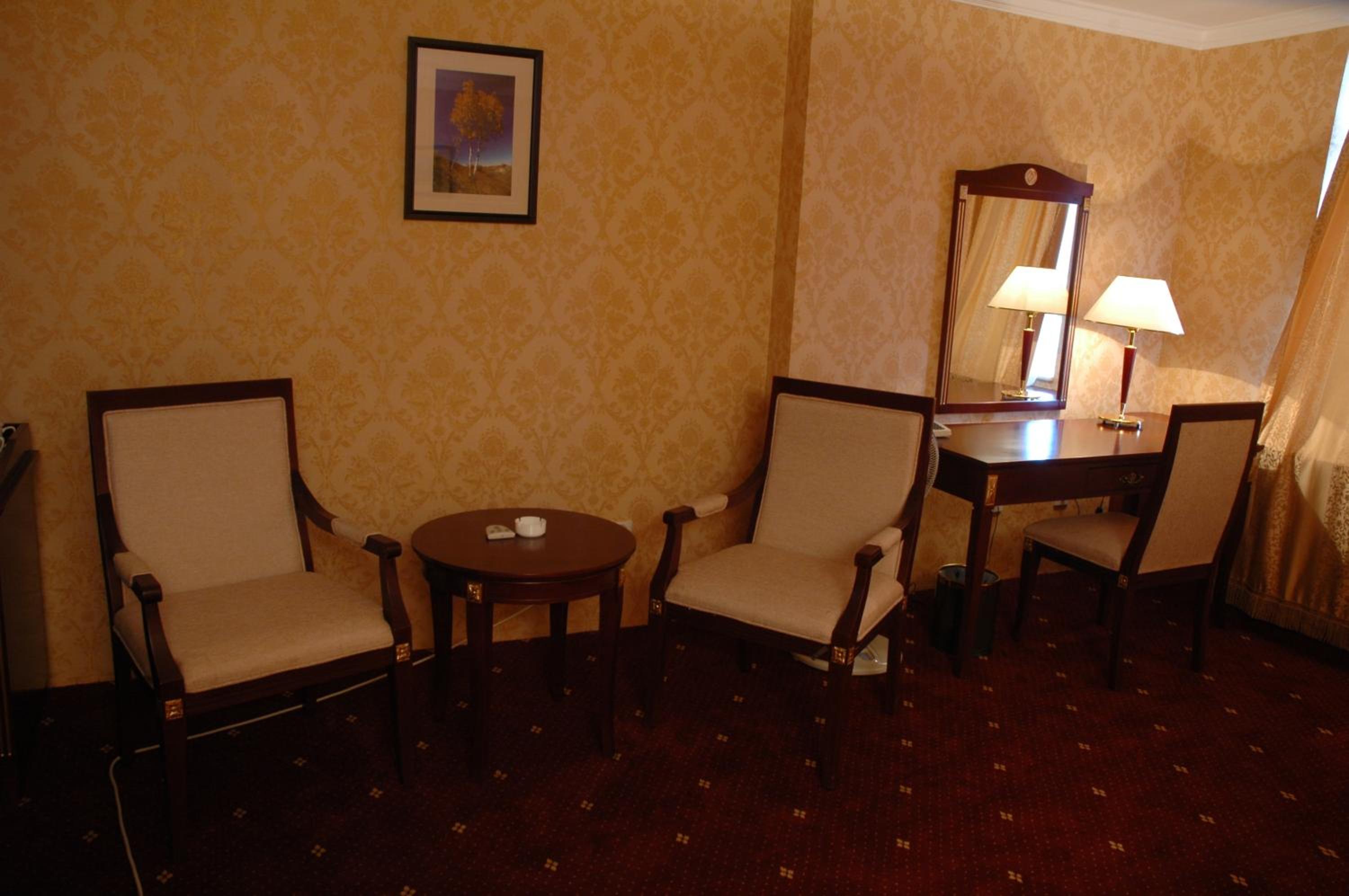 Deluxe King Room