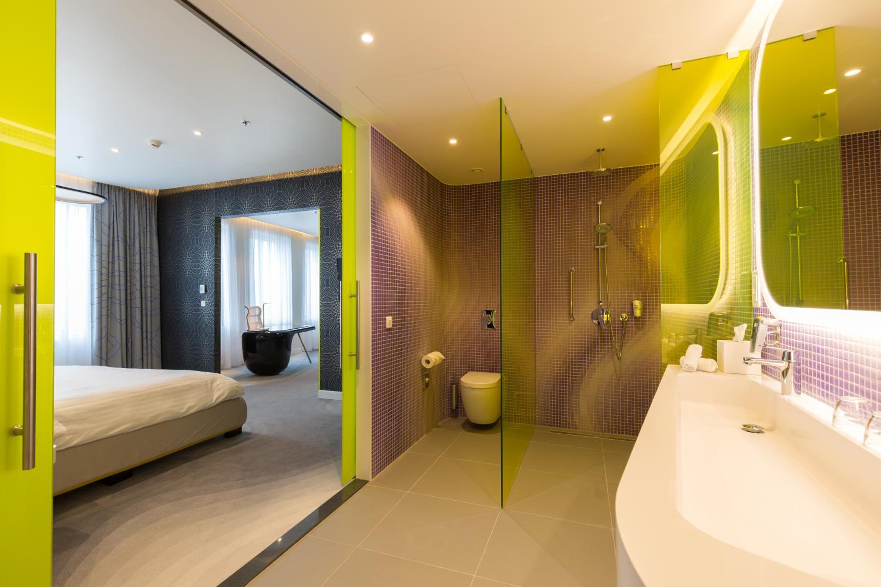 Karim Rashid Suite thumbnail 6