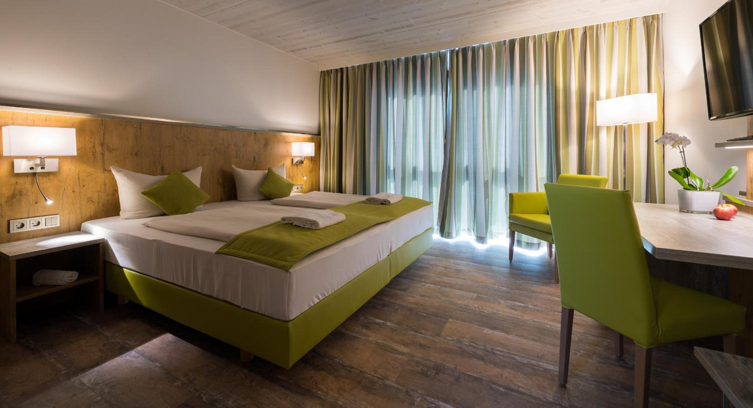 Double Room - Photo 7