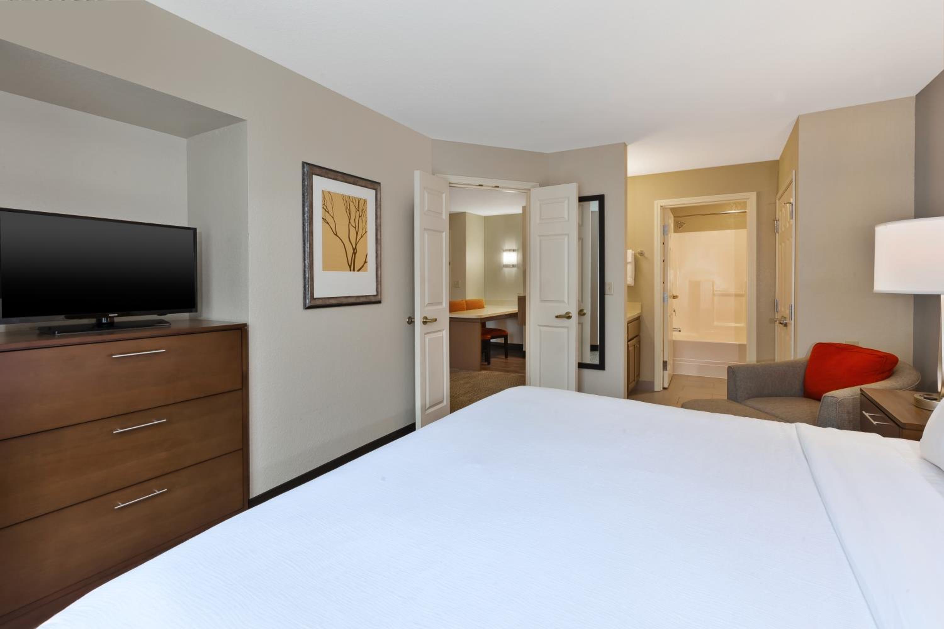 One-Bedroom King Suite - Photo 1