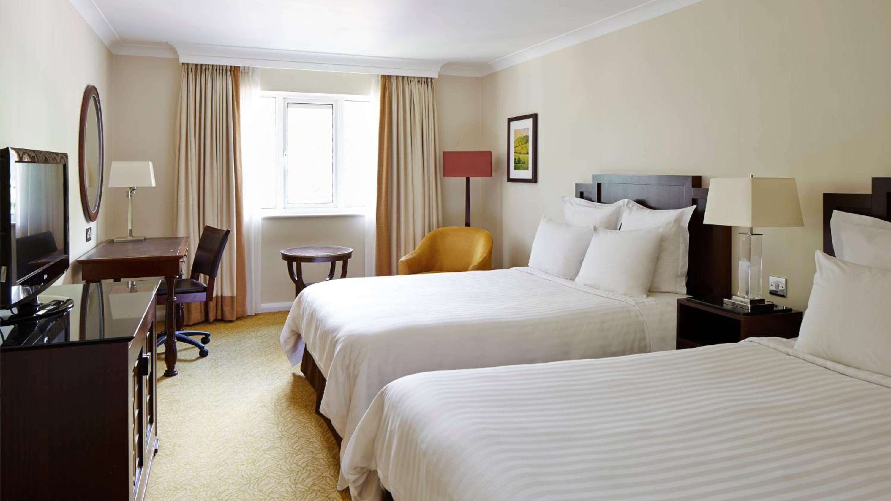 Standard Twin Room - Photo 1