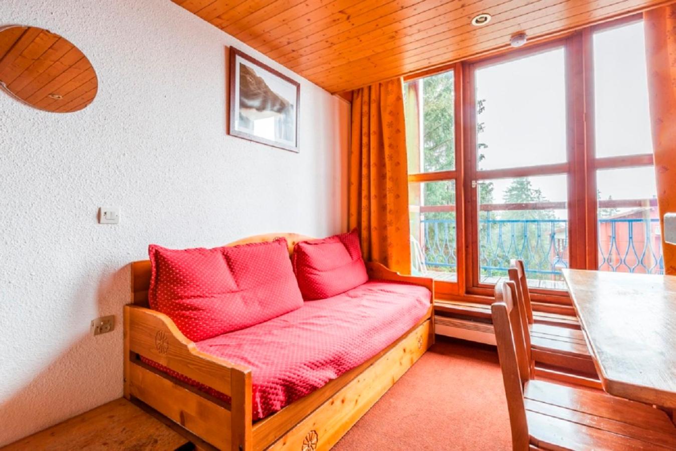 Comfort Two-Bedroom Apartment - Split Level (6 People)