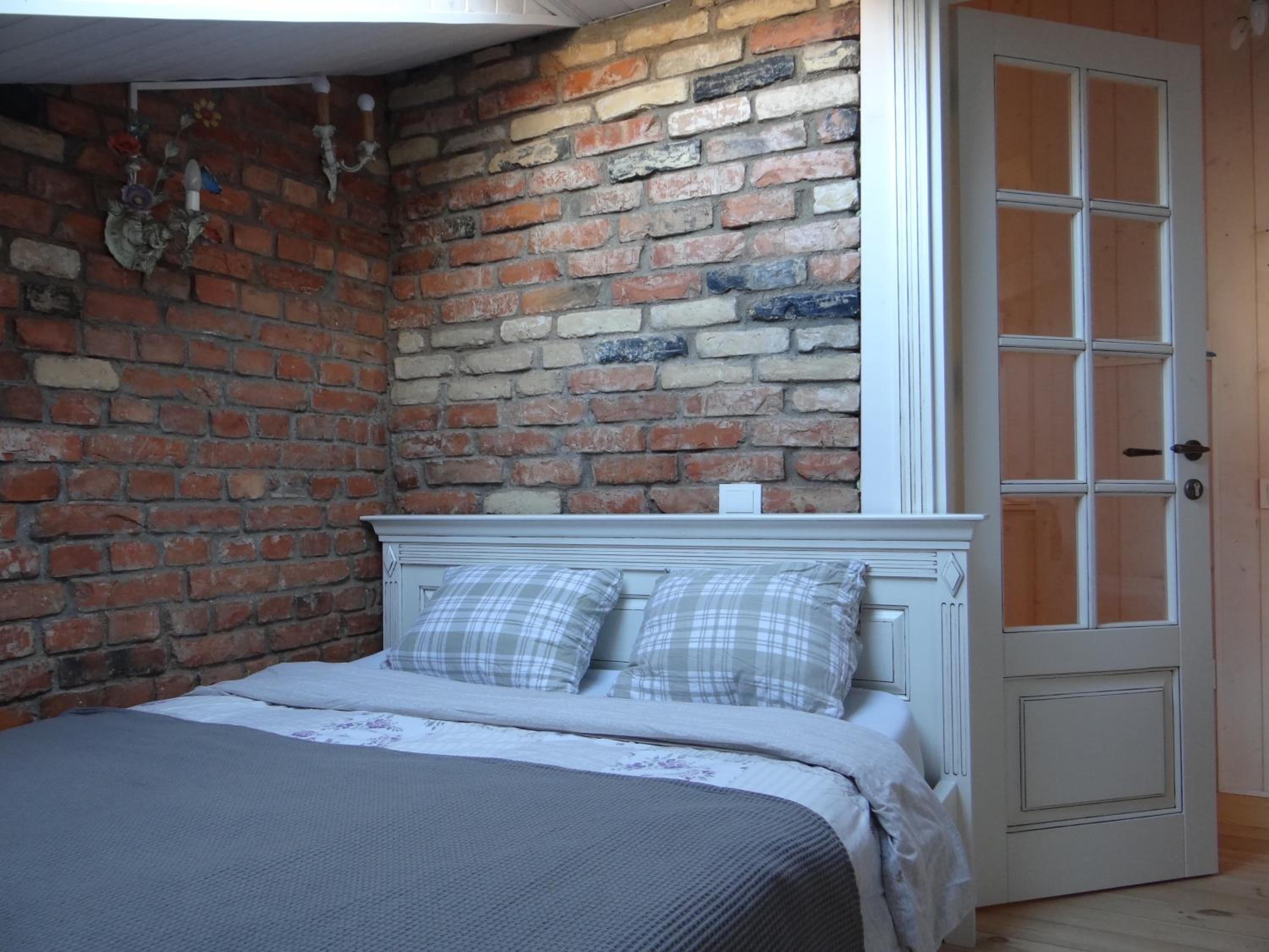 Two-Bedroom Apartment - Photo 13