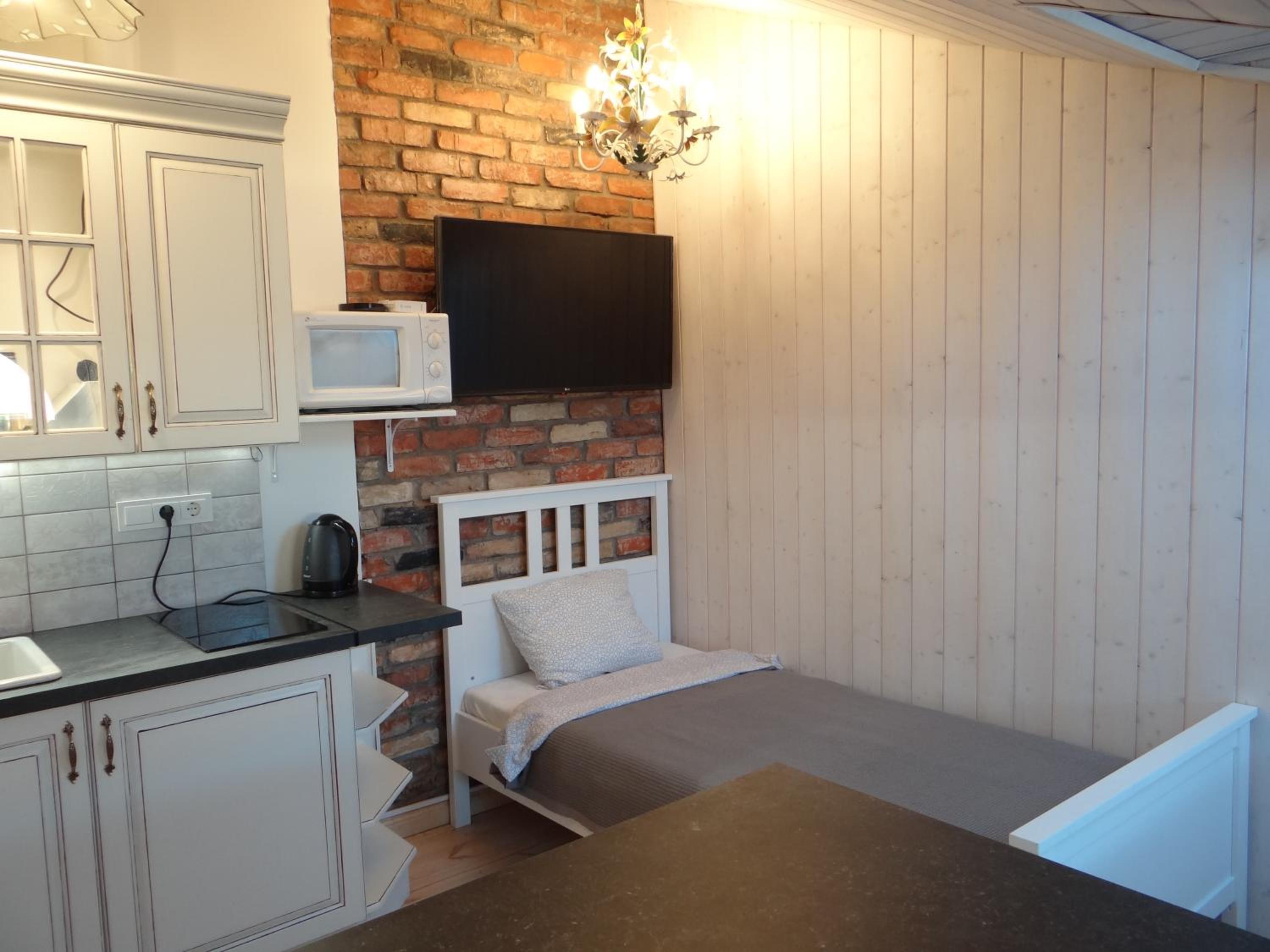 Two-Bedroom Apartment - Photo 21