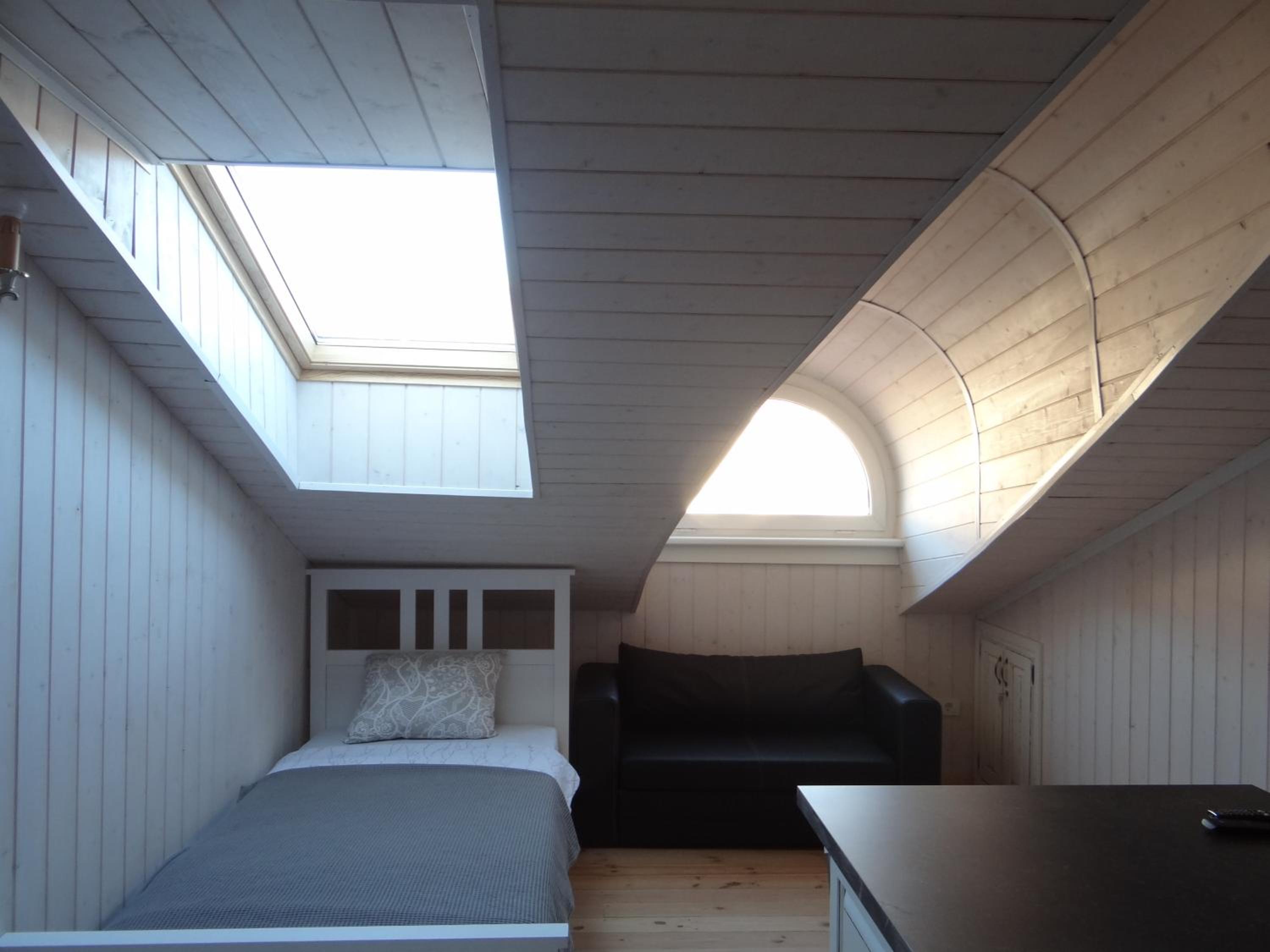 Two-Bedroom Apartment - Photo 16