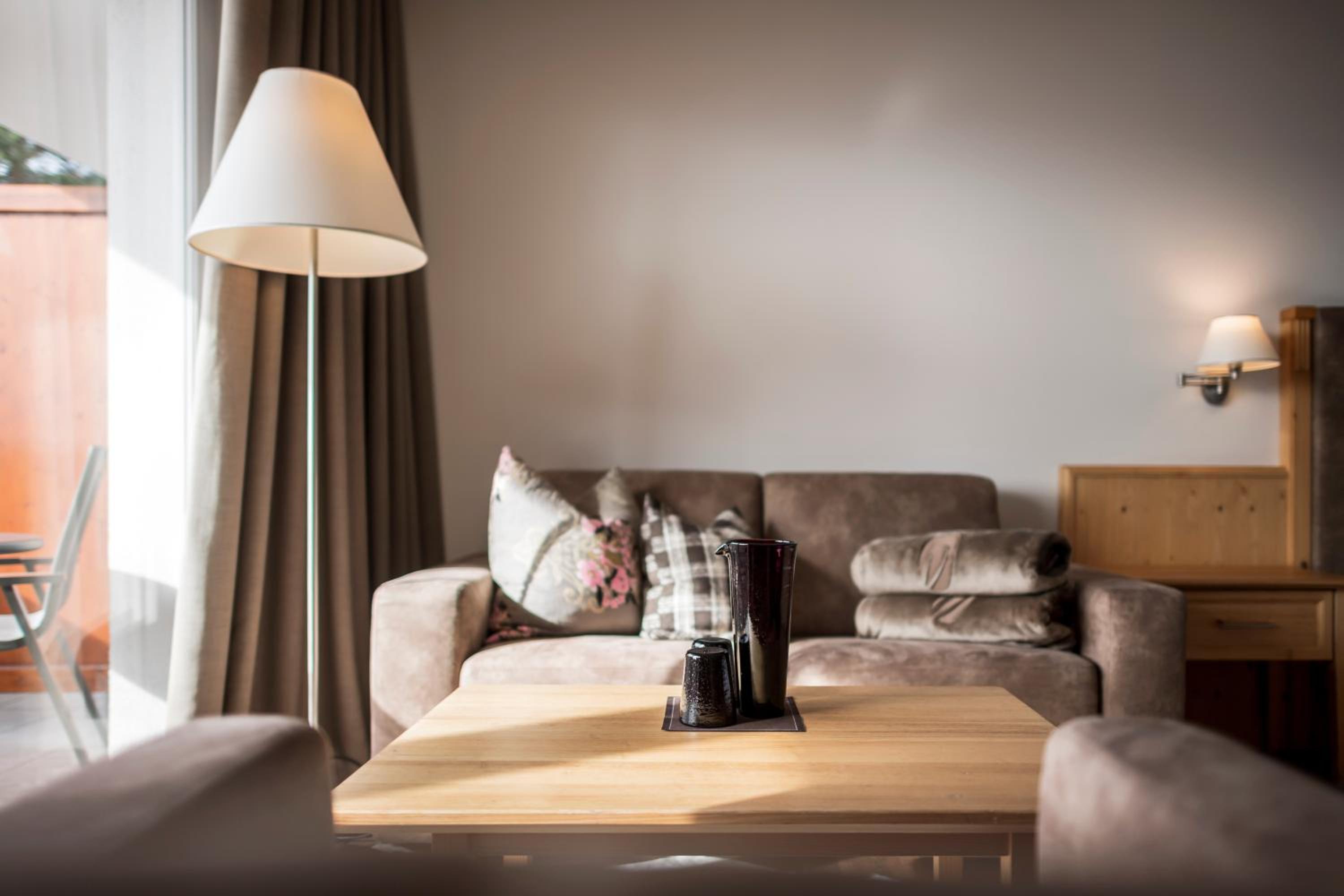 Deluxe Junior Suite - Photo 11