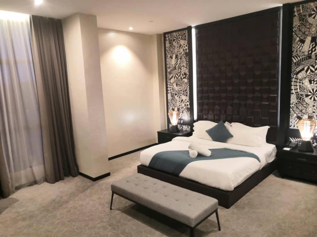 Deluxe Family Suite