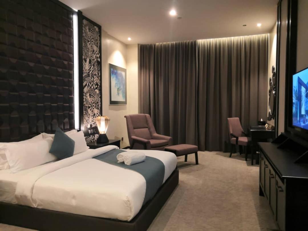 Superior King Room photo 2