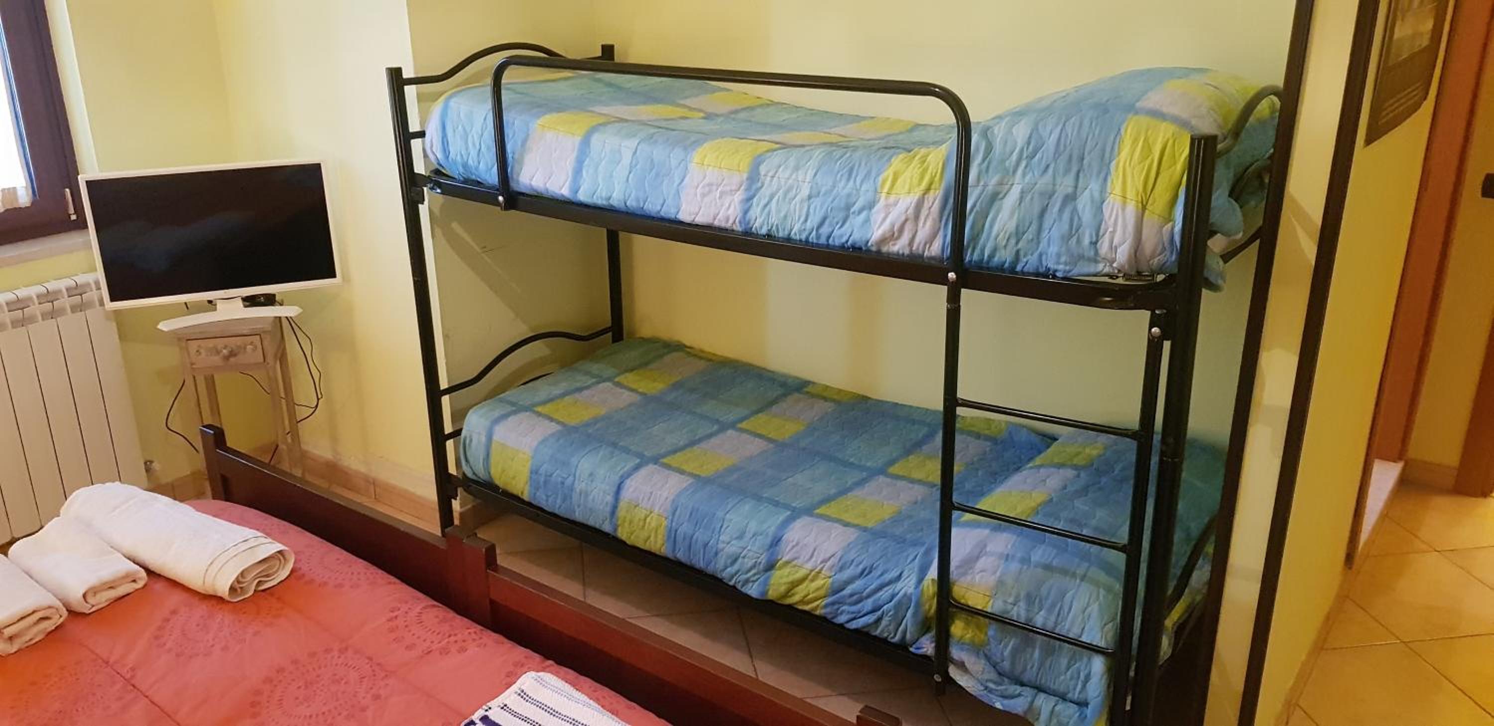 Triple Room - Photo 8