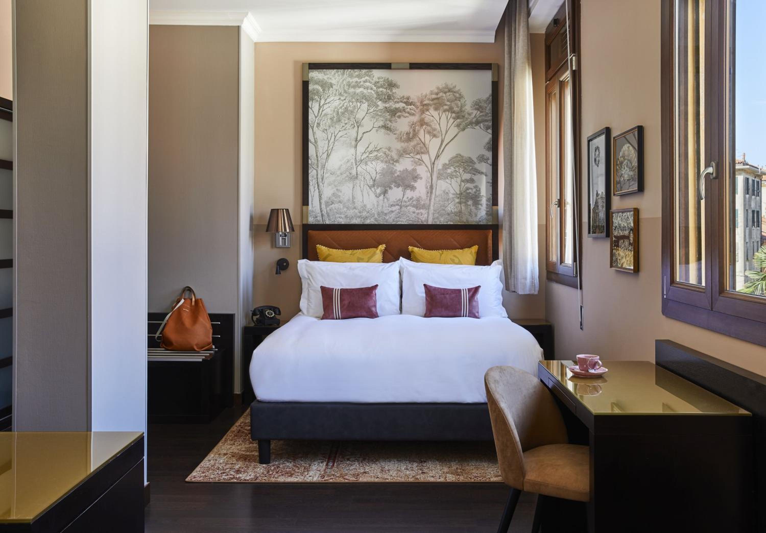 Premium Twin Room - Photo 1