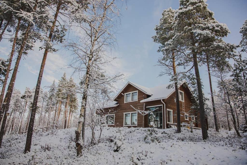 Villa photo 2
