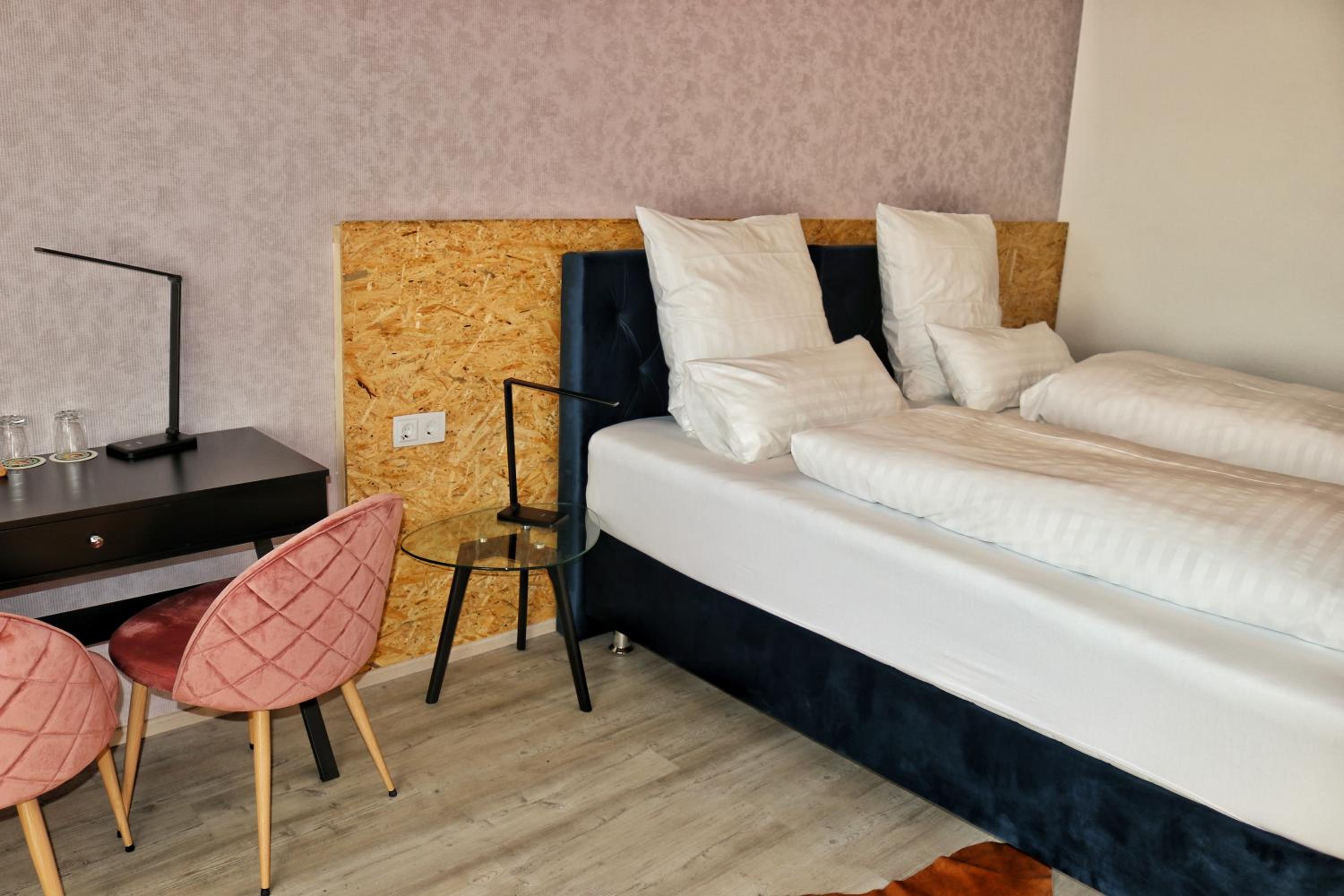 Doppelzimmer Mond mit Balkon - Photo 3