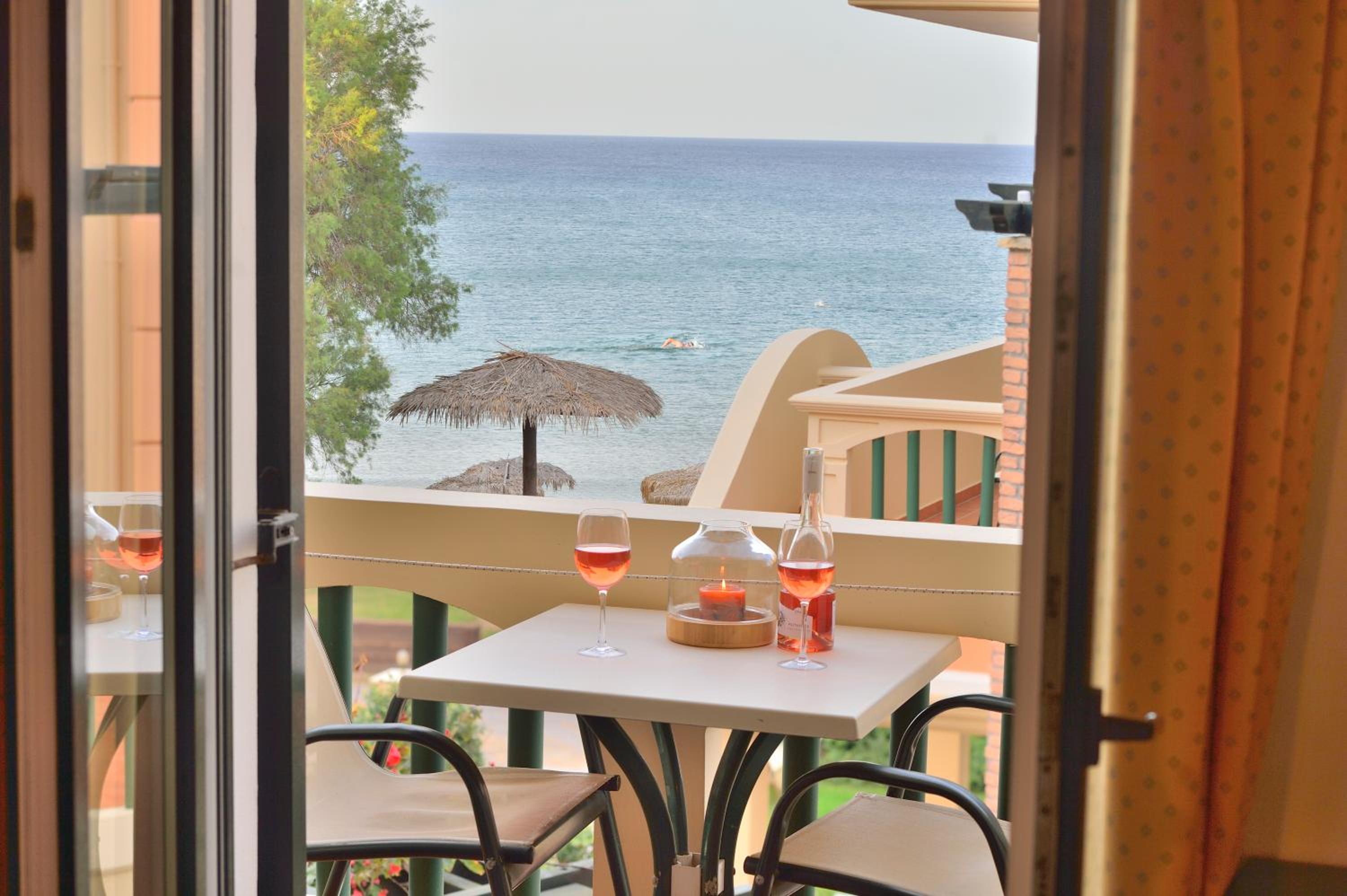 Studio with Sea View - Photo 18