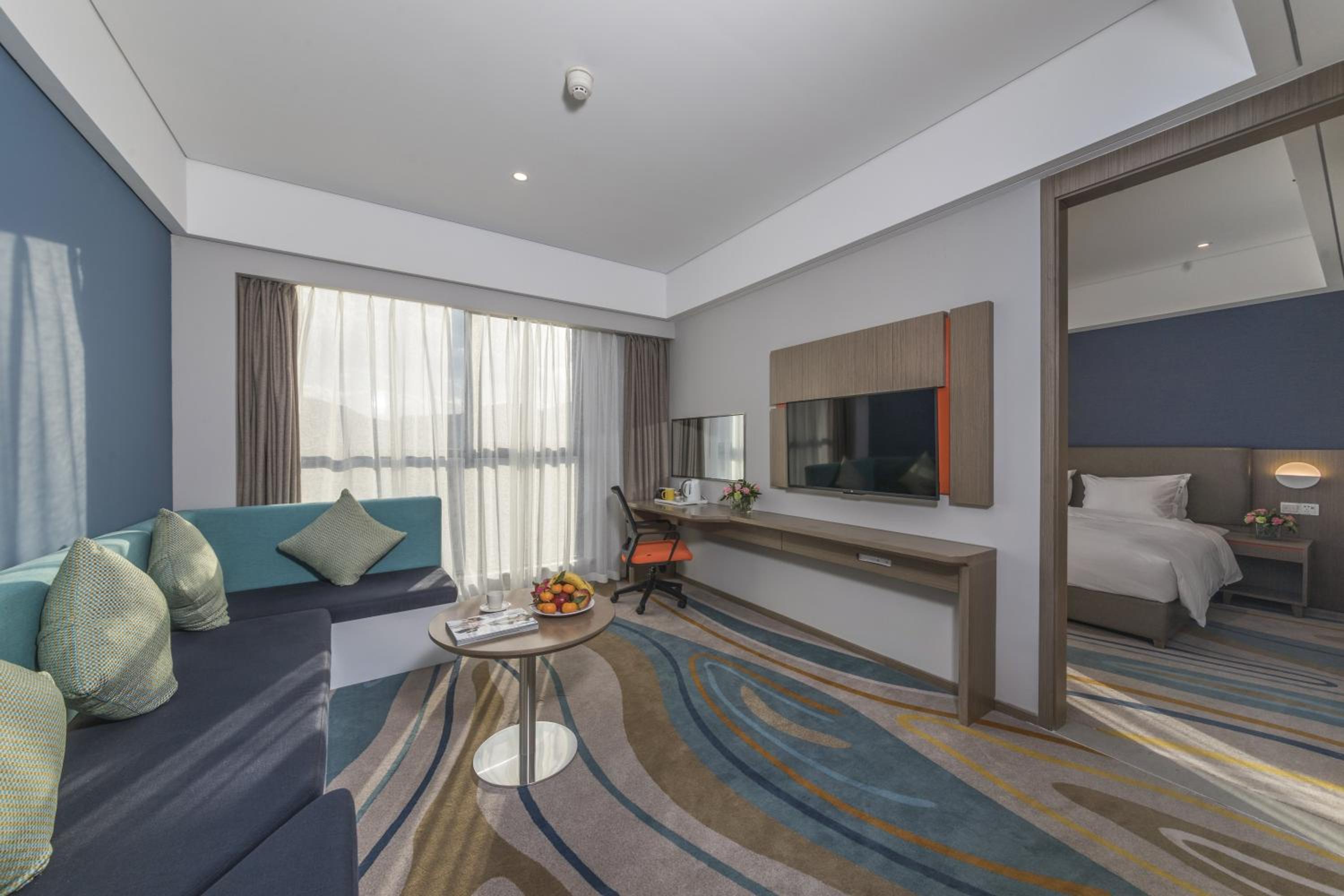 King Suite - Photo 2