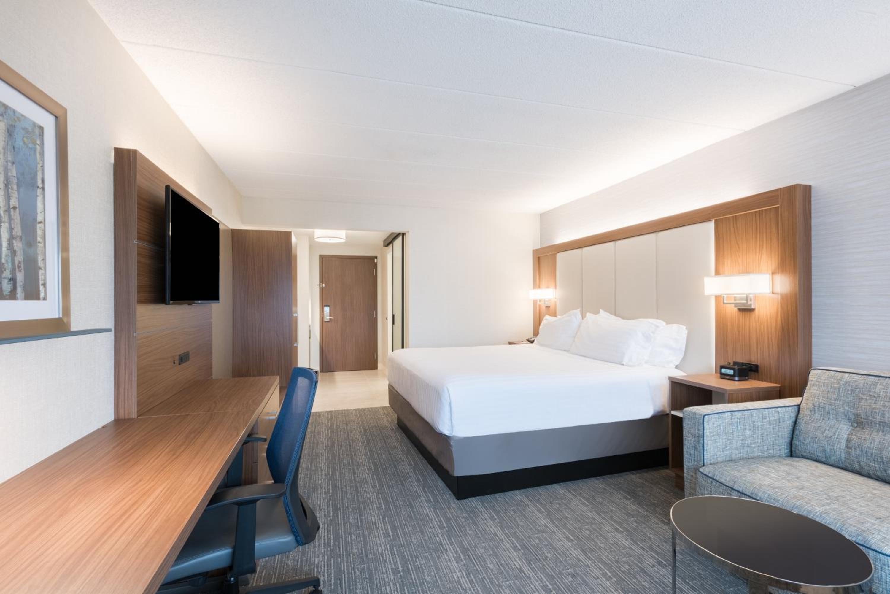 Standard King Room - Photo 2