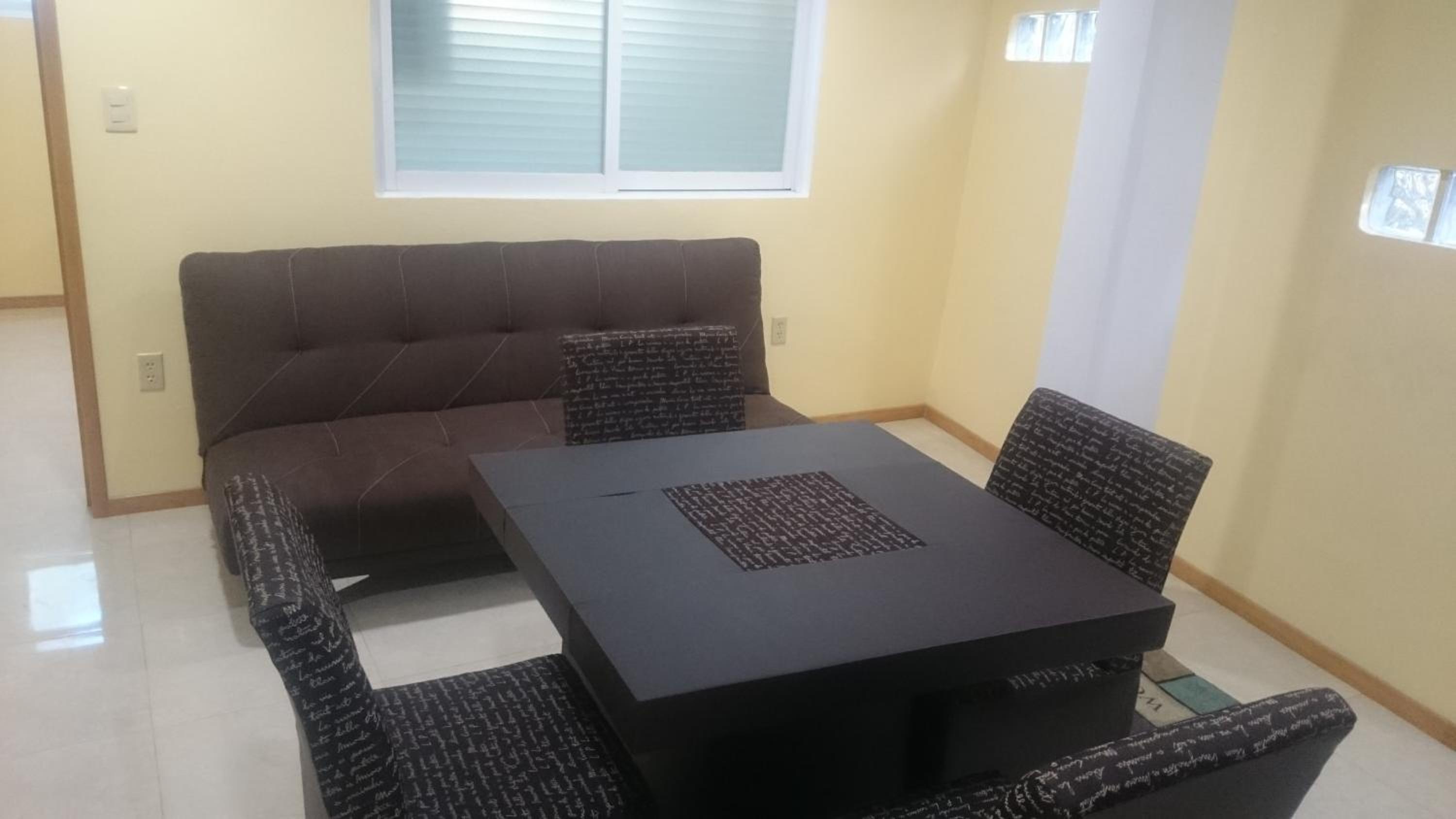 One-Bedroom Apartment - Photo 8