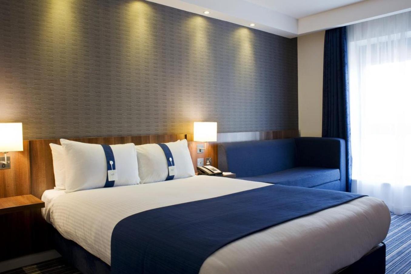 Standard Double Room with Free Hot Breakfast - Accessible - Photo 1