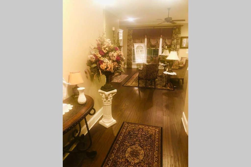 Three-Bedroom House photo 1