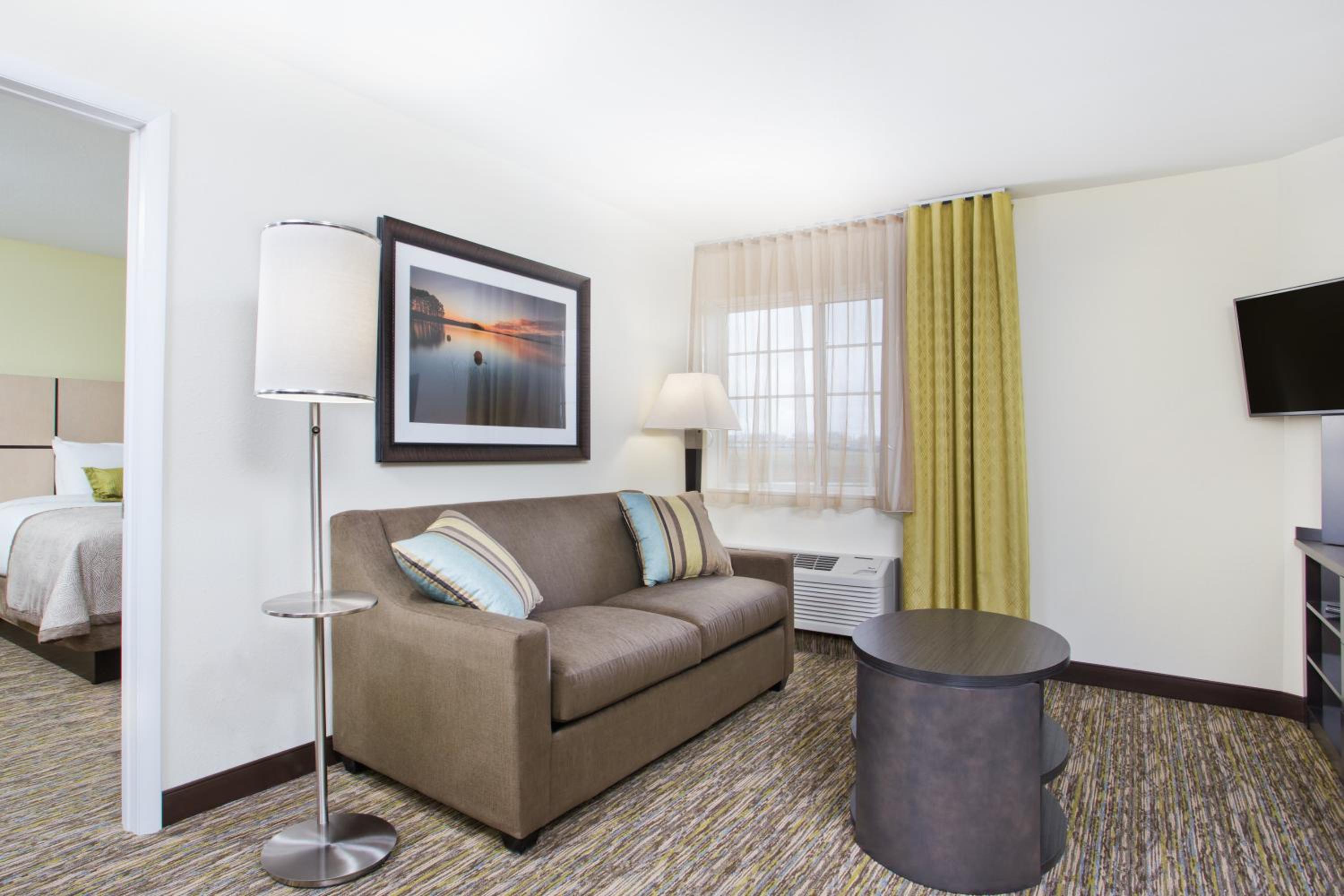 One-Bedroom Suite photo 3