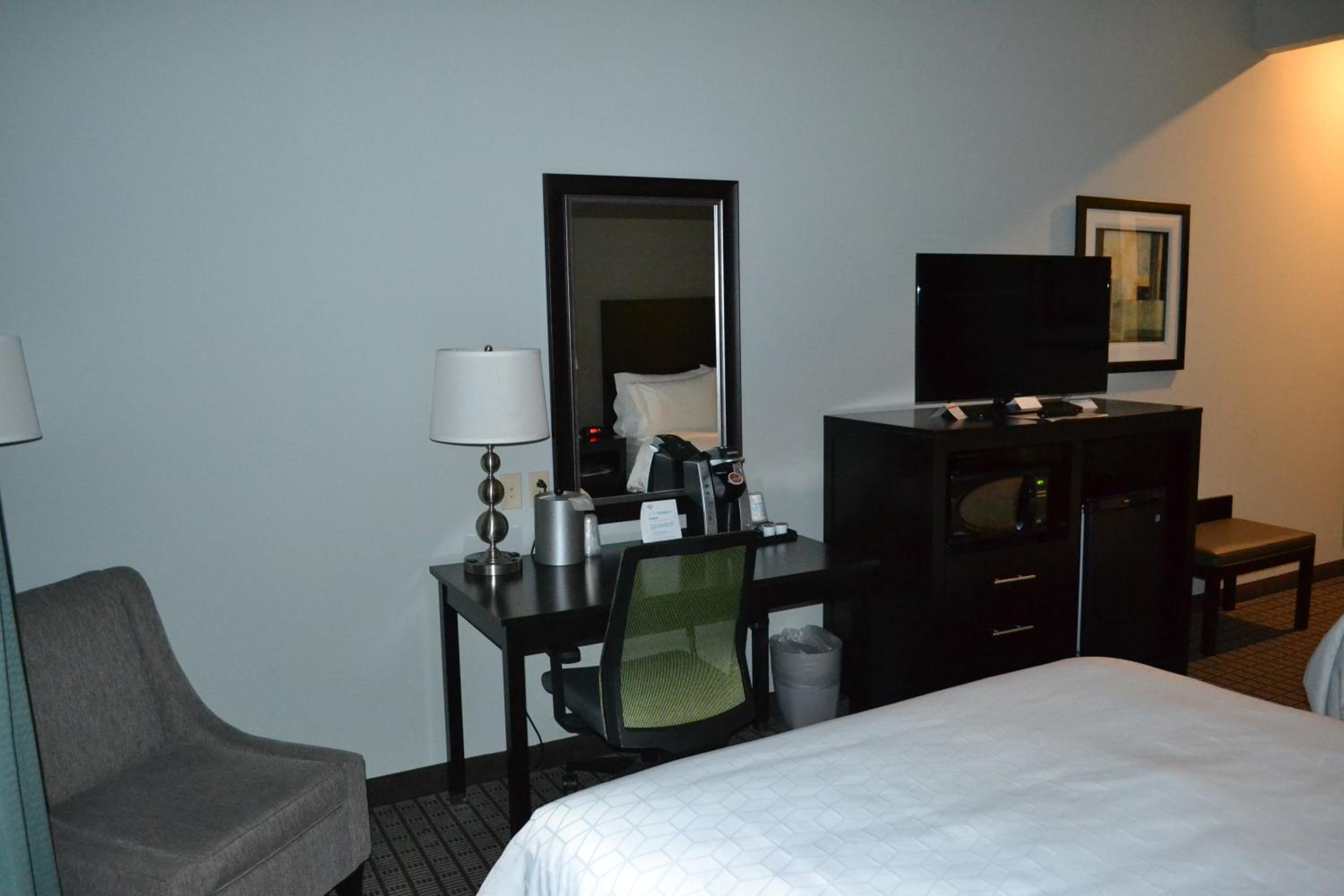 Standard Queen Room with Two Queen Beds