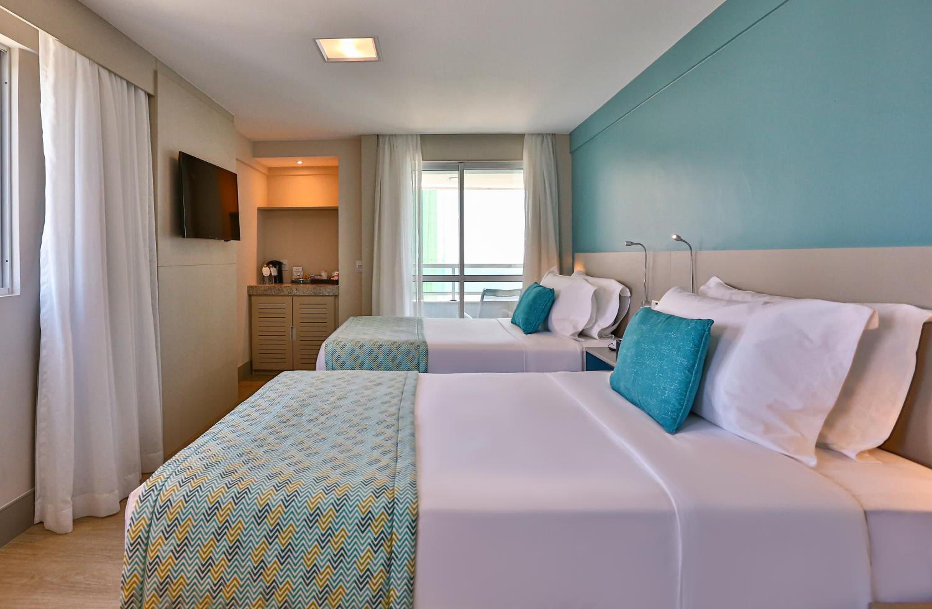 Deluxe Triple Suite