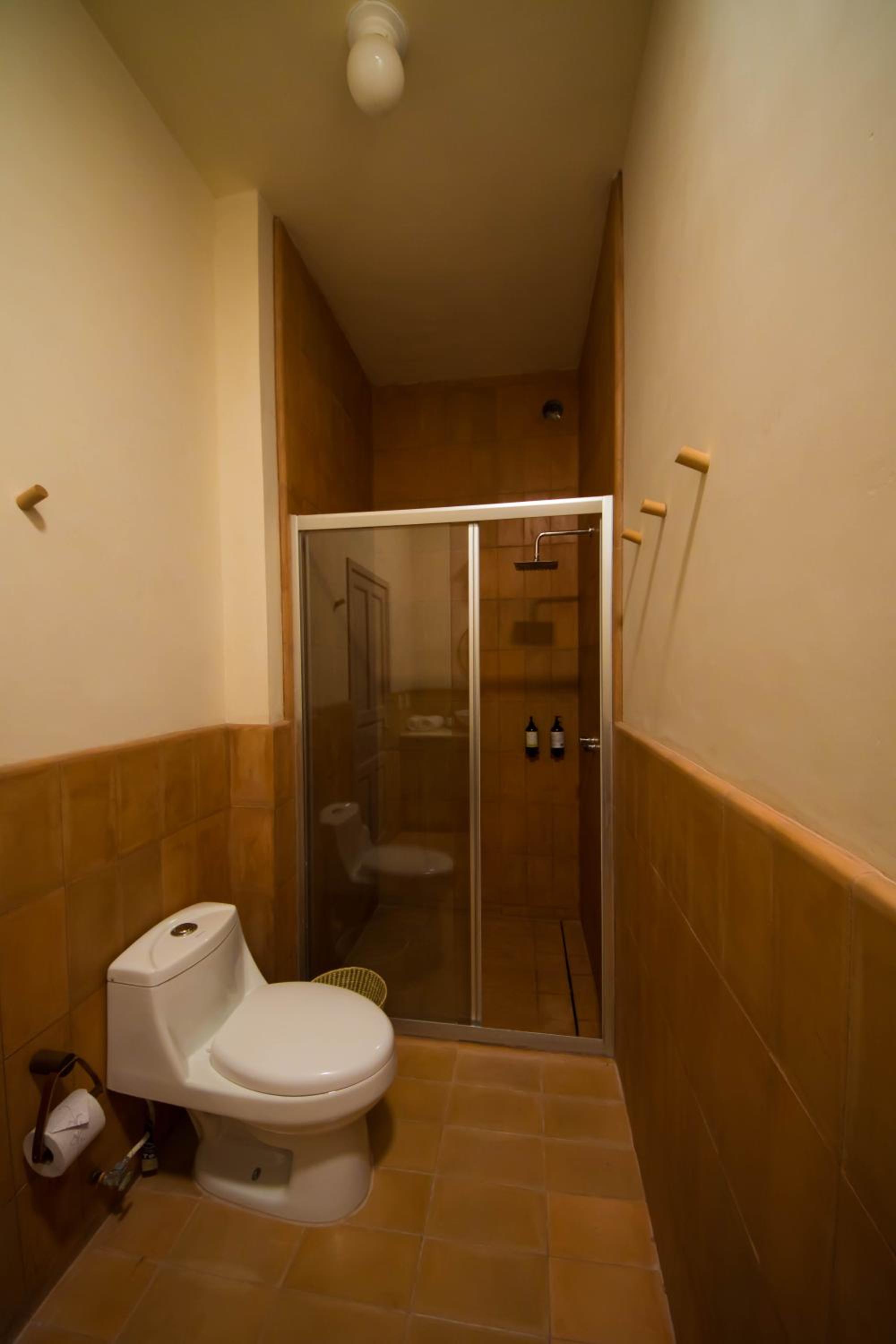 Standard Quadruple Room - Photo 19