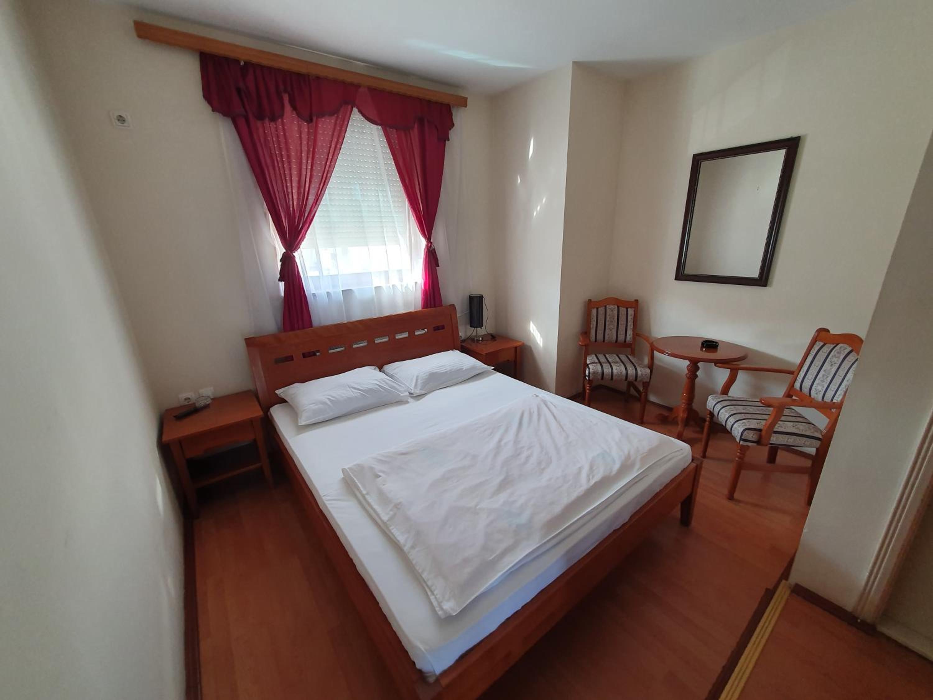 Deluxe Single Room photo 3
