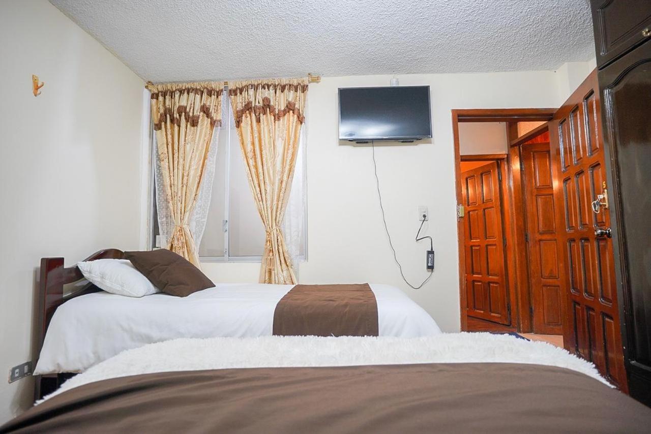 Deluxe Double or Twin Room with Private Bathroom photo 2